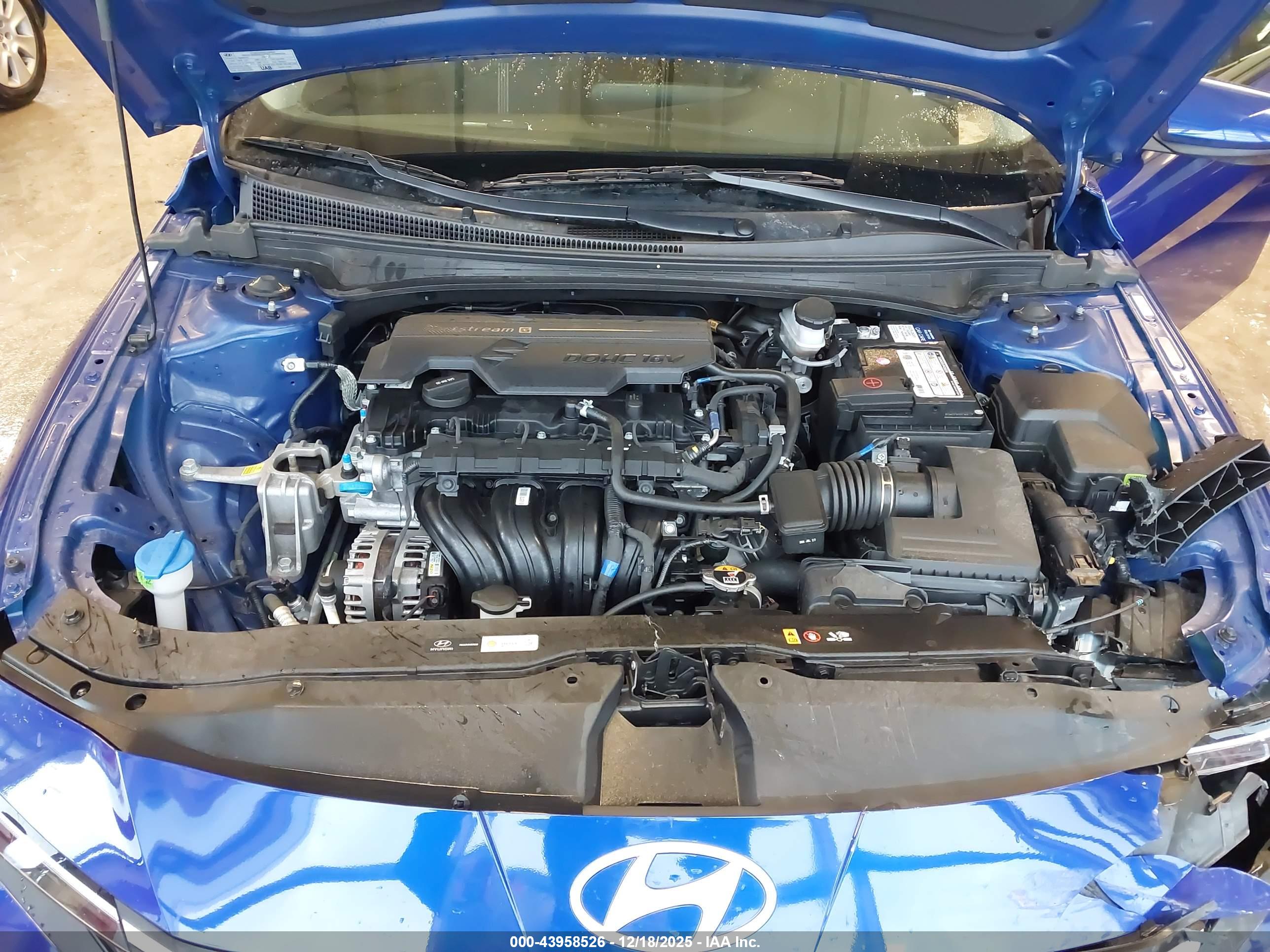 HYUNDAI ELANTRA image 10