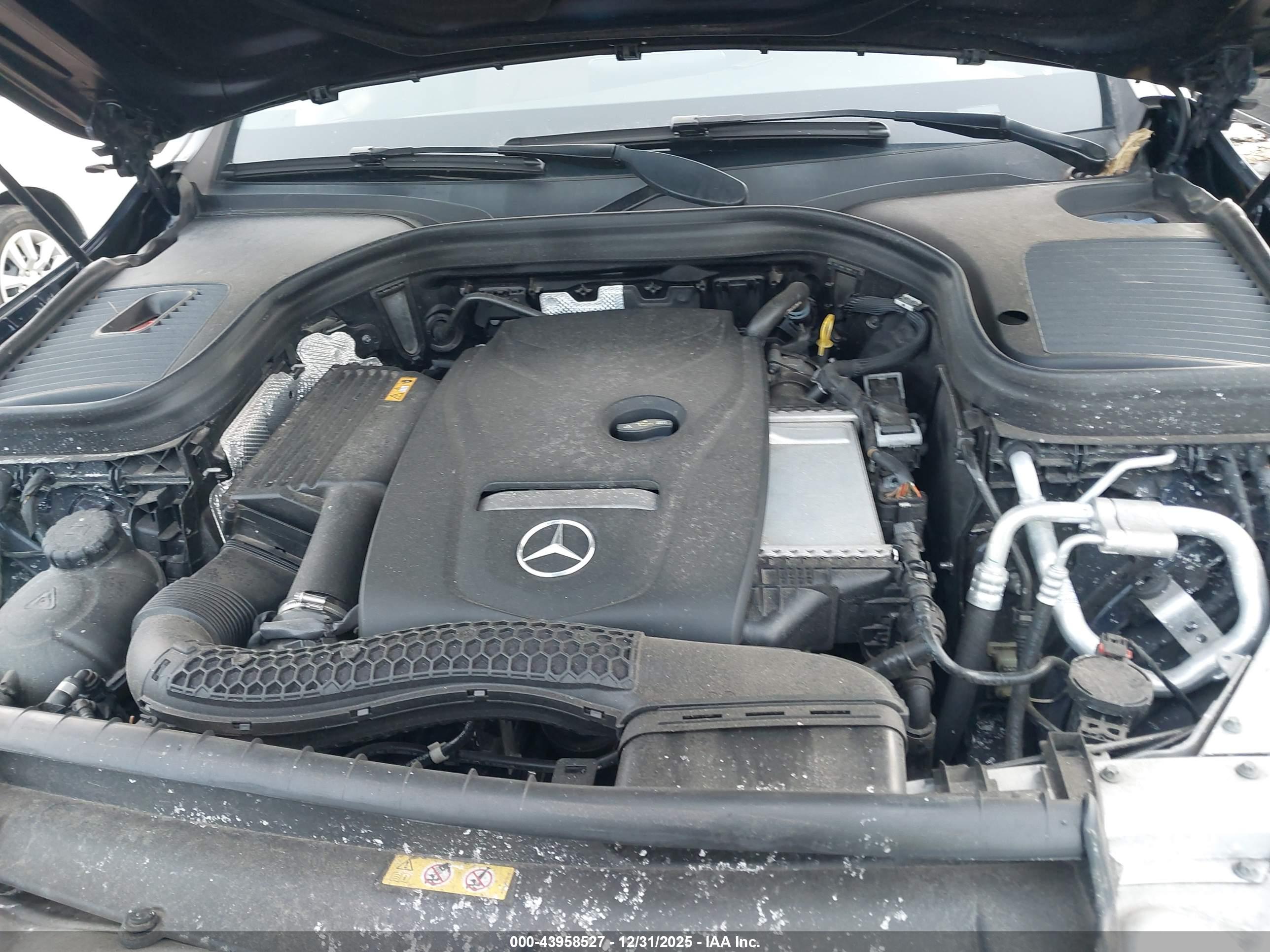 MERCEDES-BENZ GLC image 10