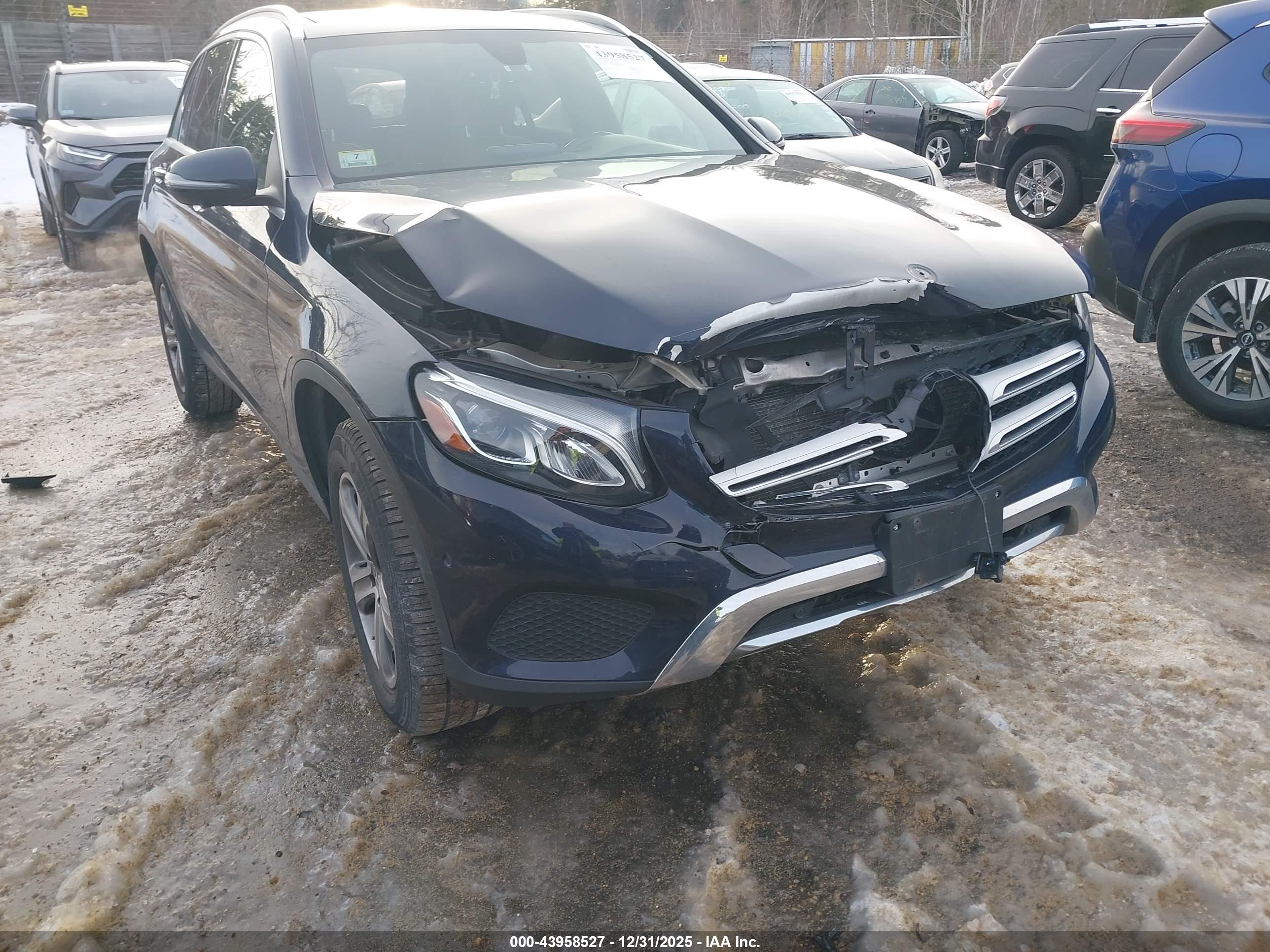 MERCEDES-BENZ GLC image 6
