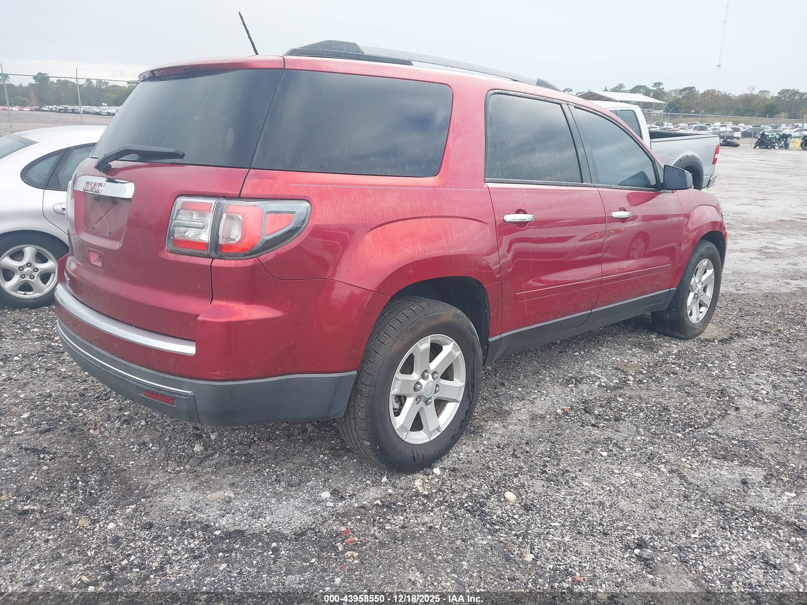 GMC ACADIA image 4