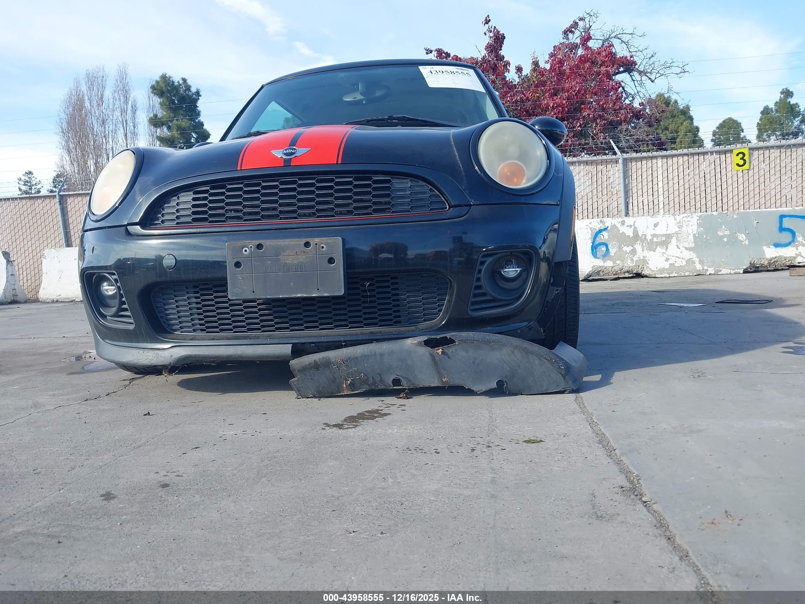 MINI COOPER image 6