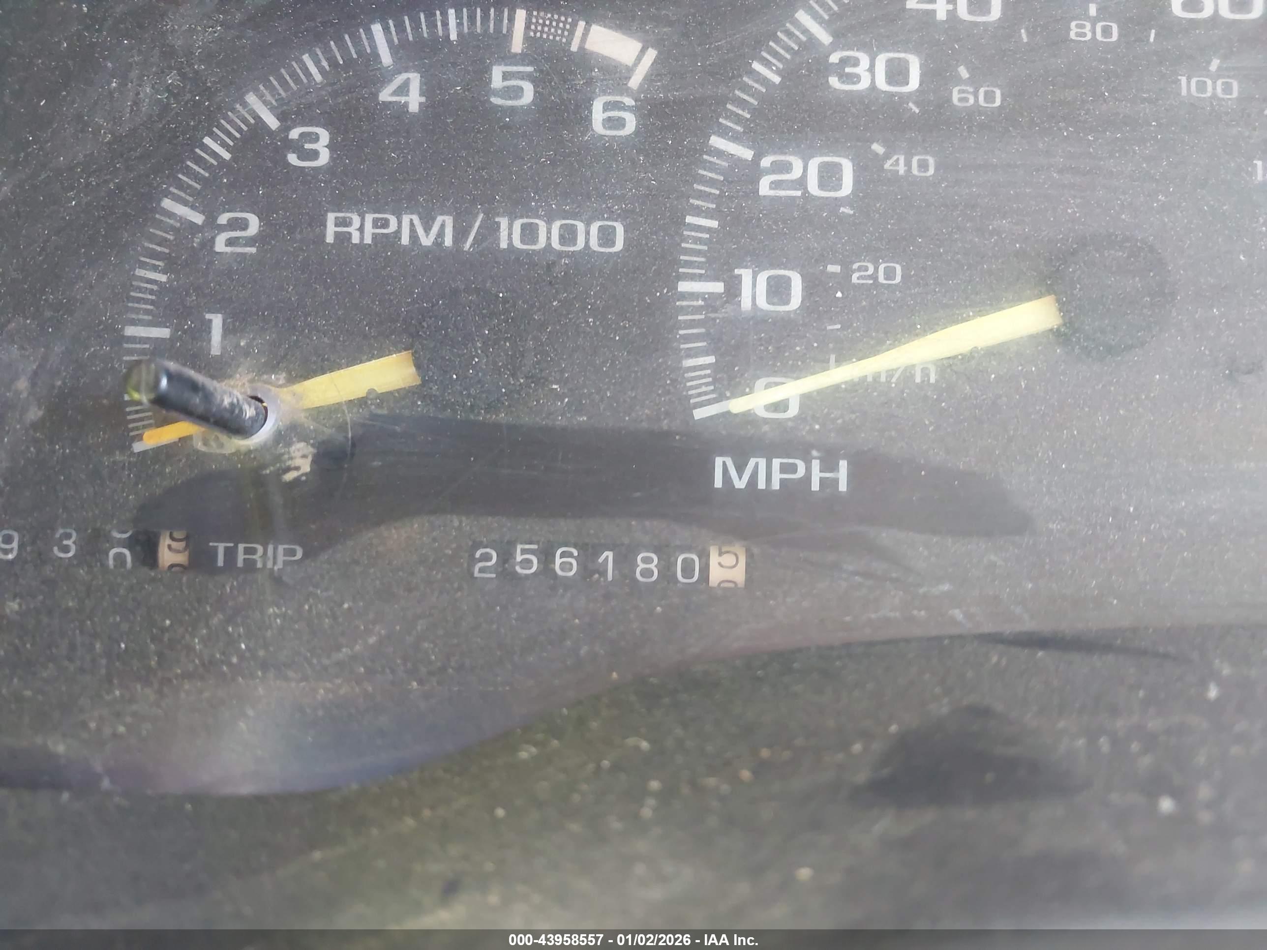 CHEVROLET C2500 image 7