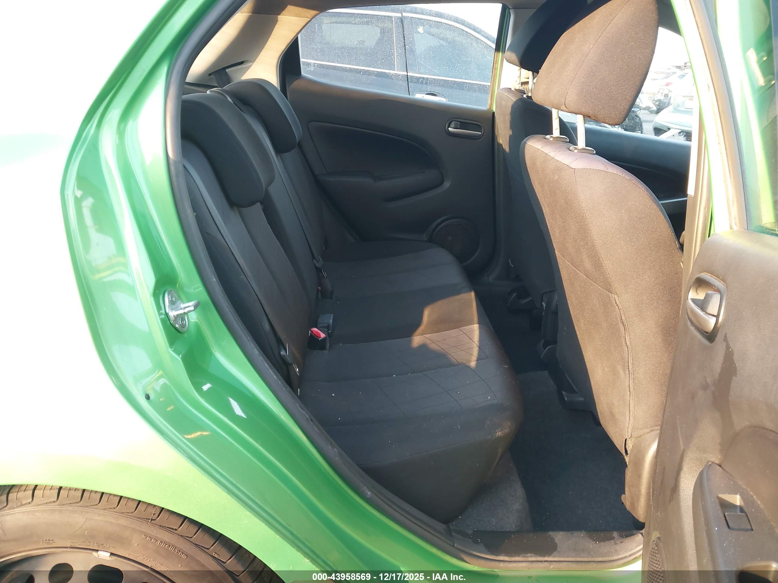 MAZDA MAZDA2 image 8