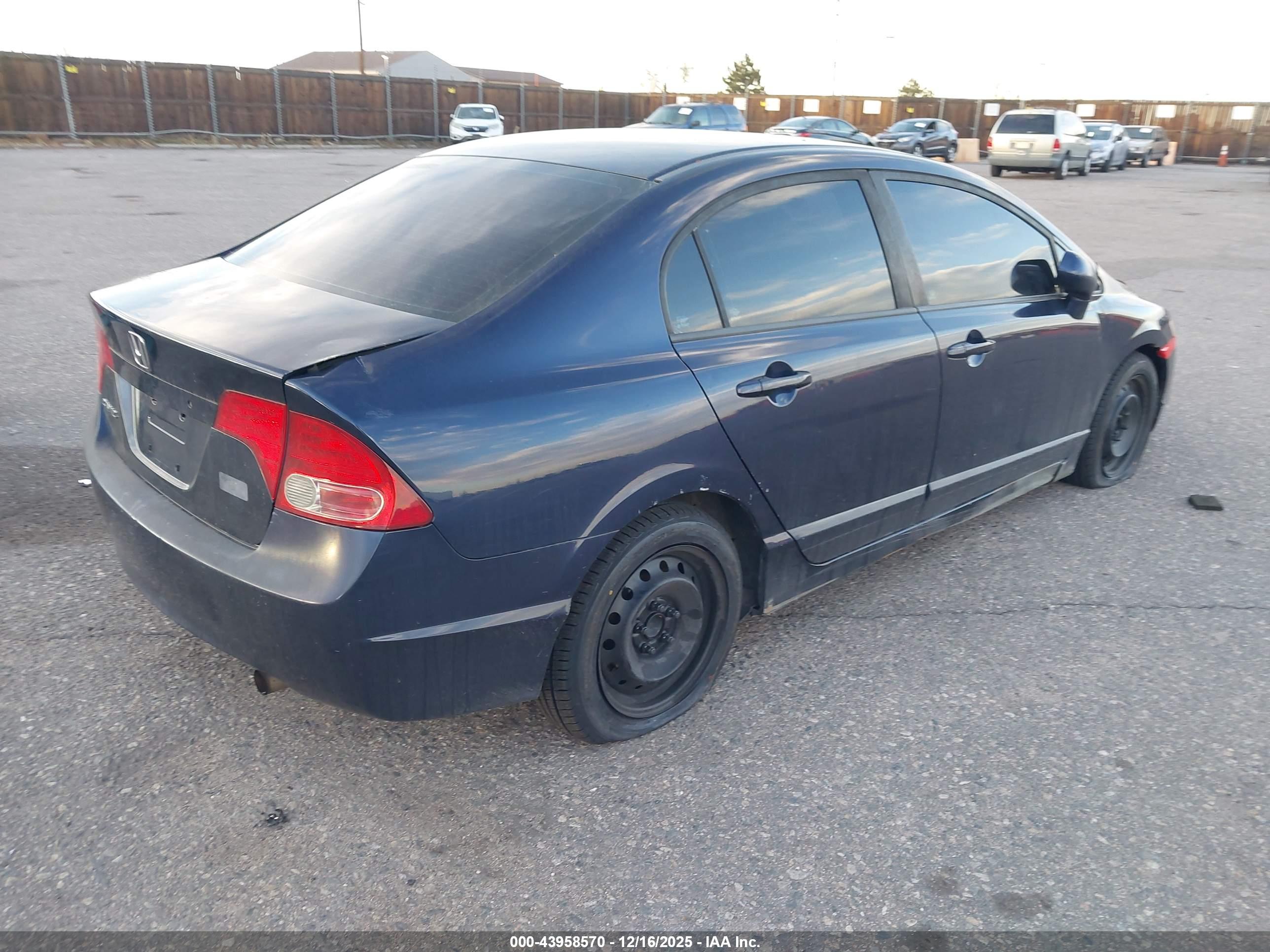 HONDA CIVIC image 4