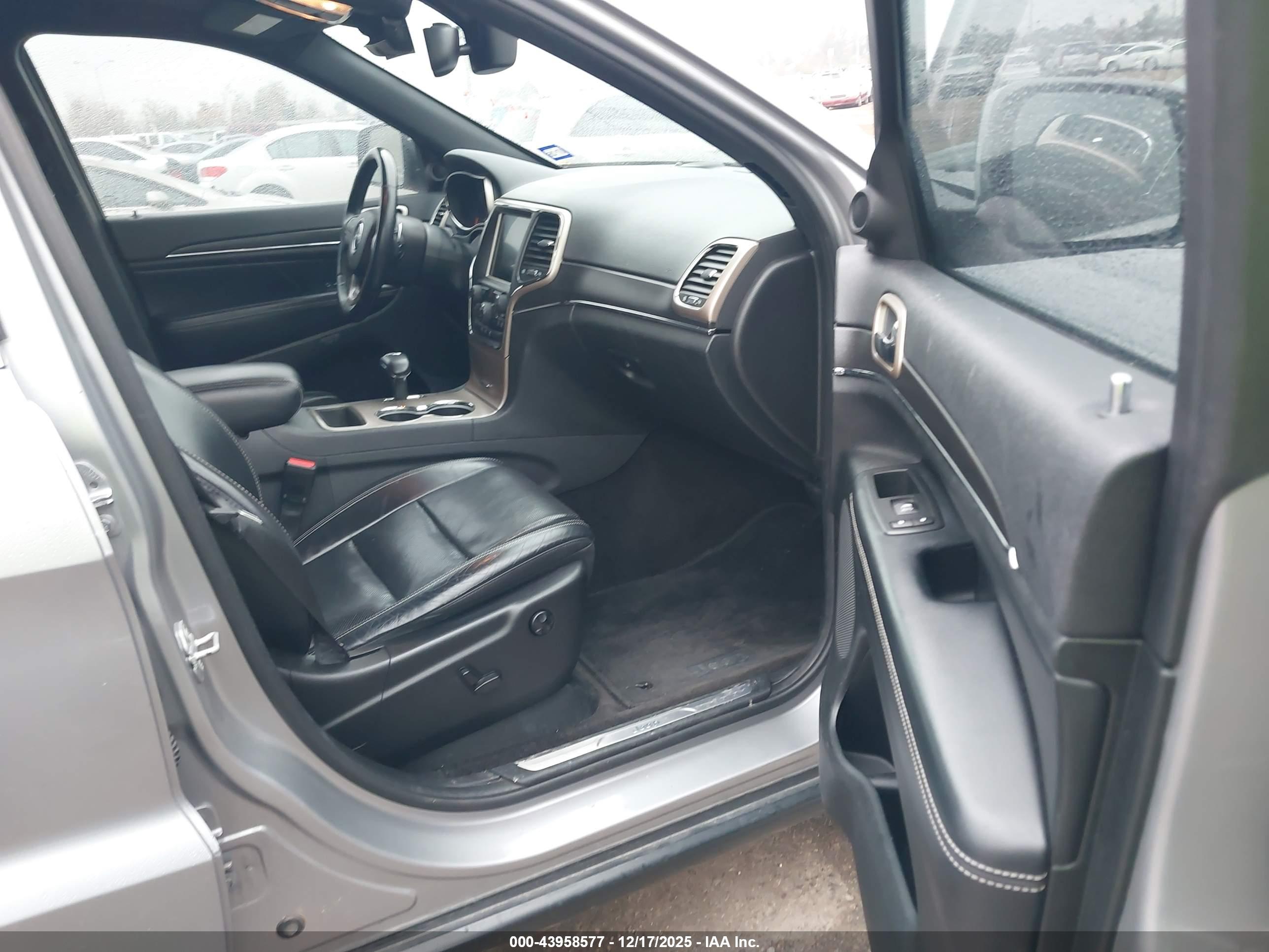JEEP GRAND image 5