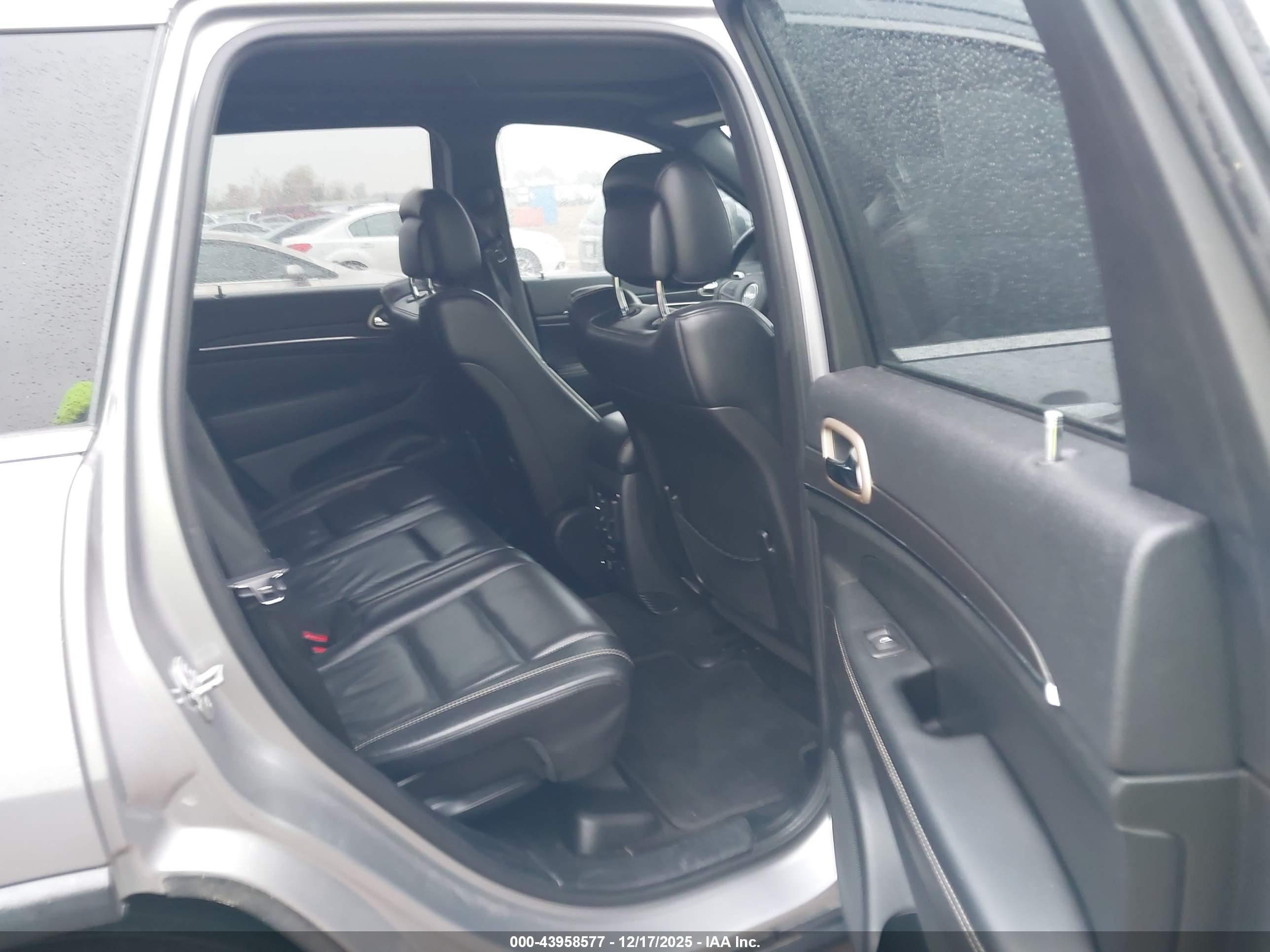 JEEP GRAND image 8