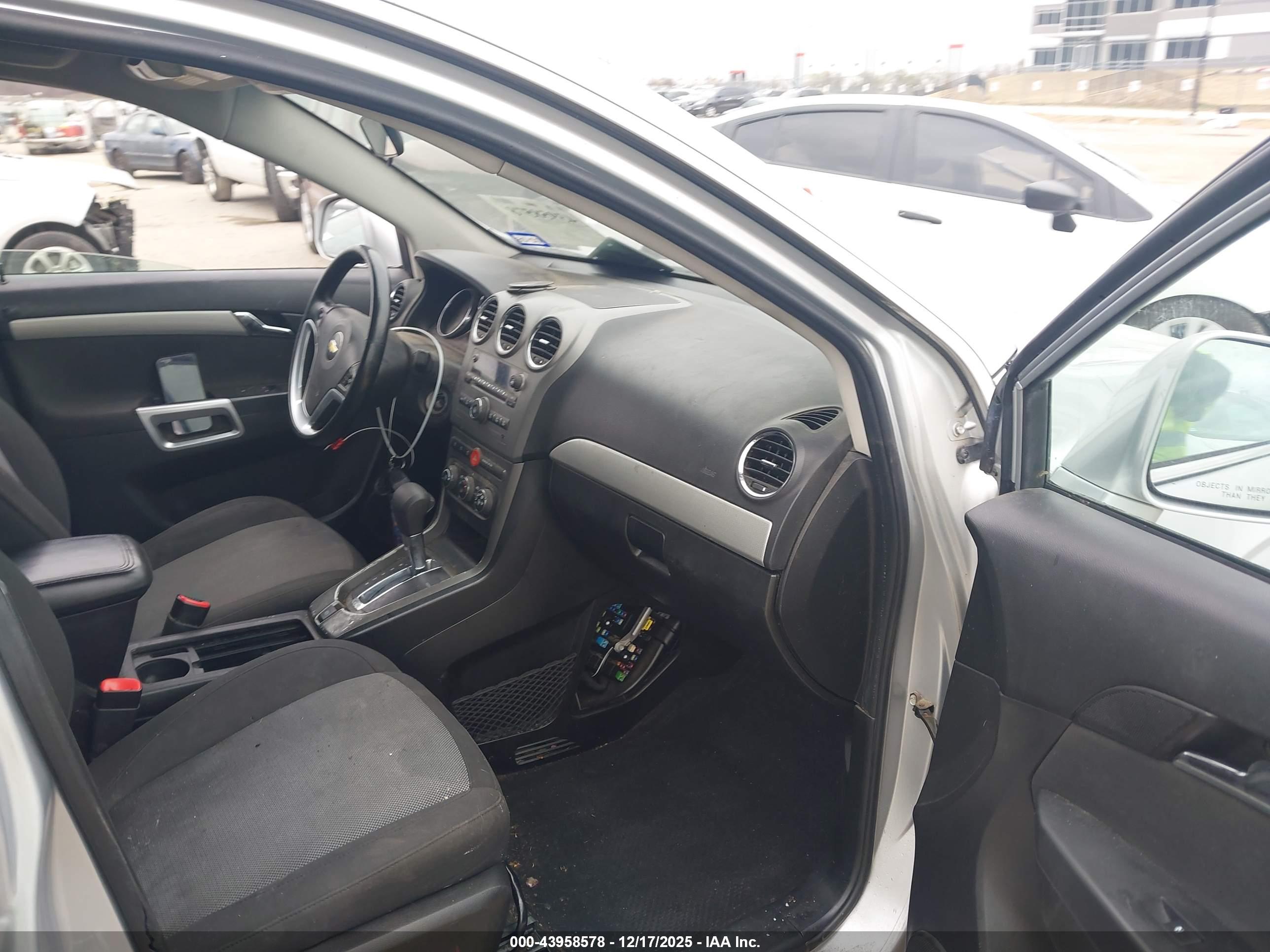 CHEVROLET CAPTIVA image 5