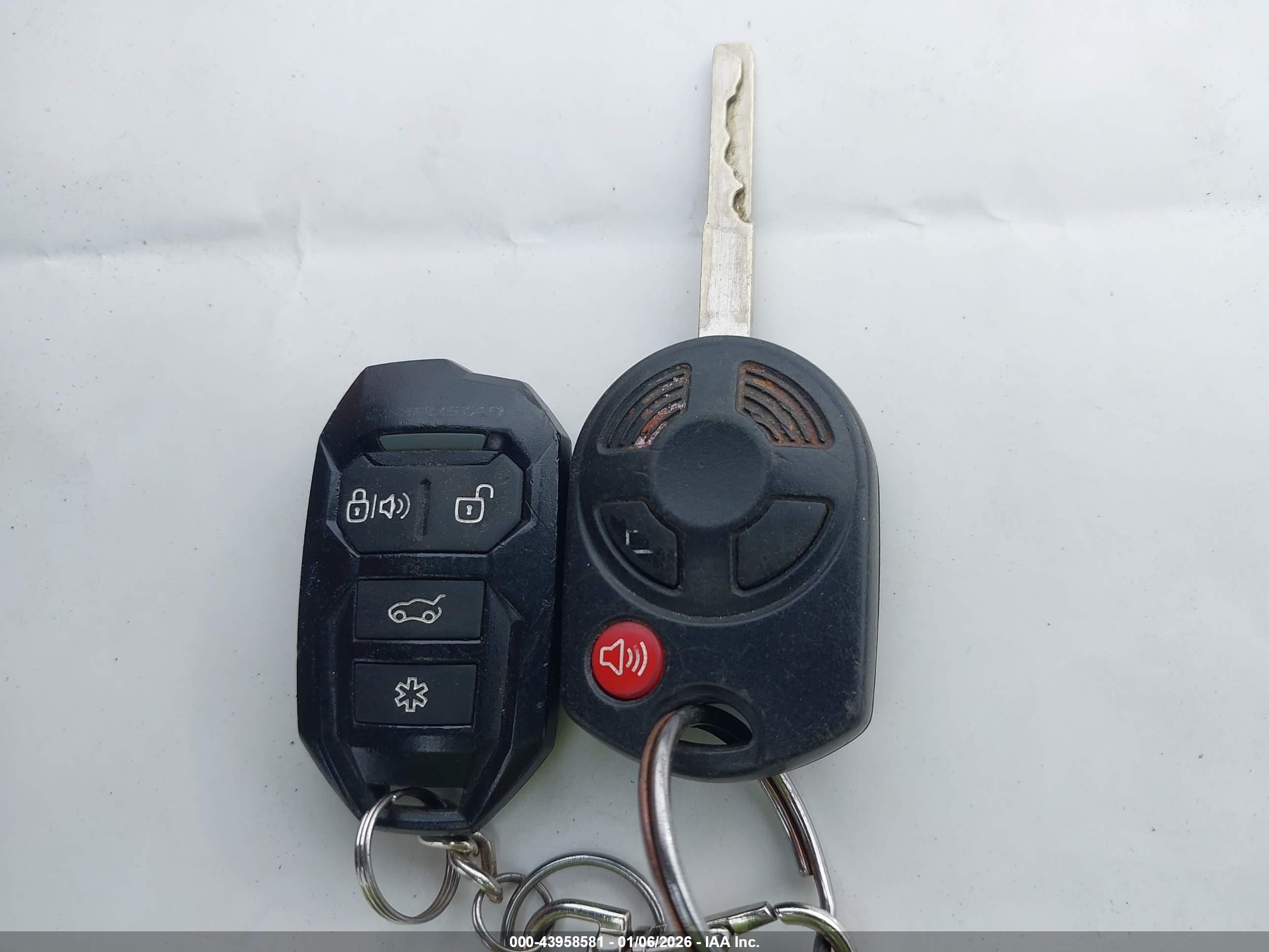 FORD ESCAPE image 11