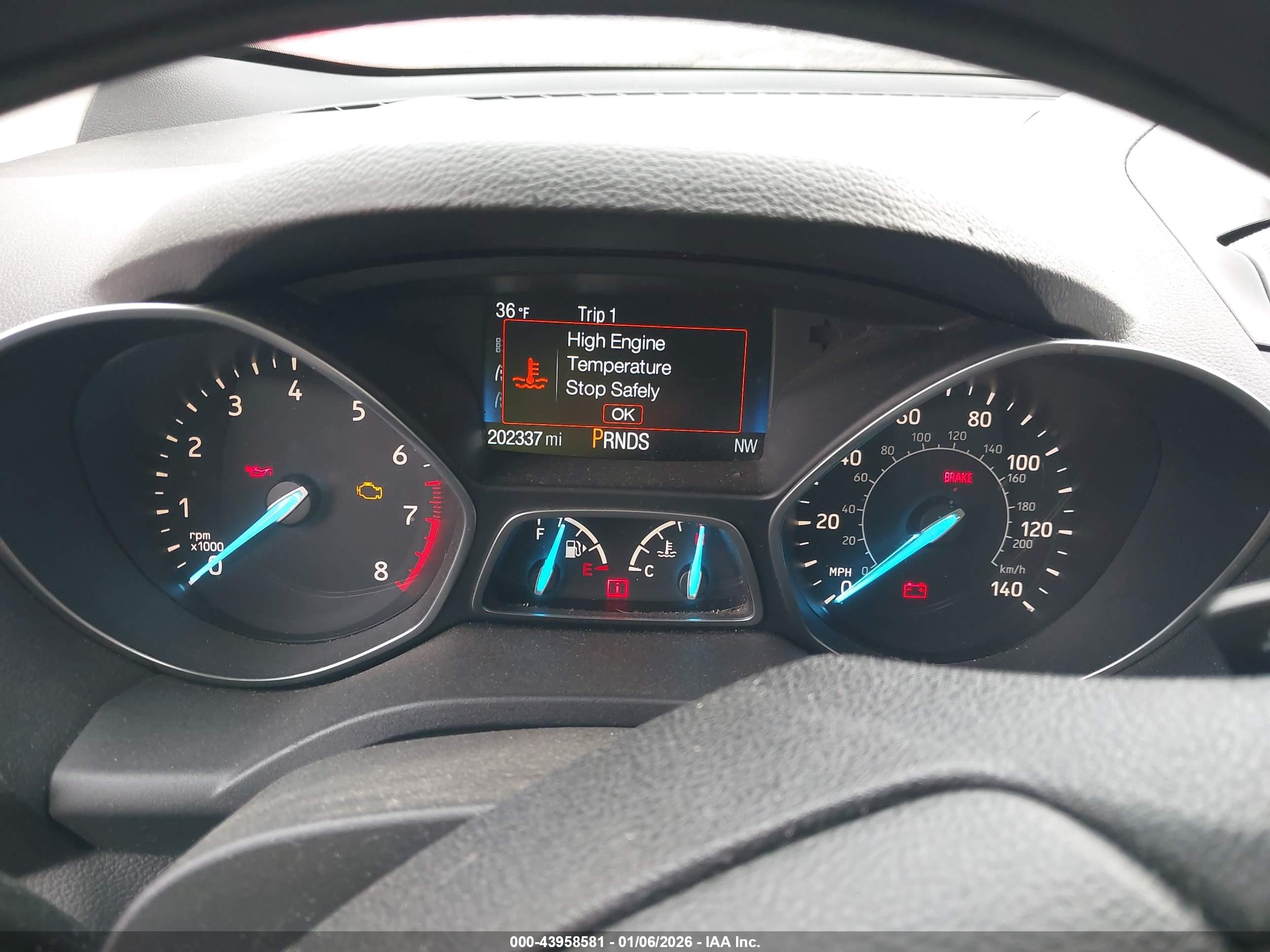 FORD ESCAPE image 7