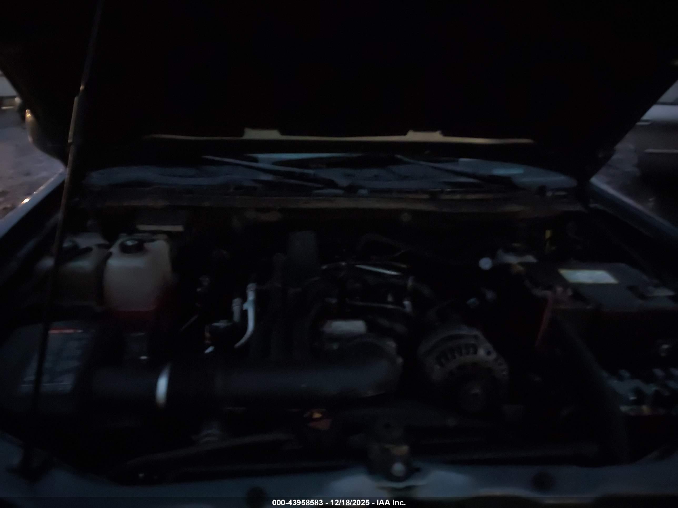 GMC CANYON image 10
