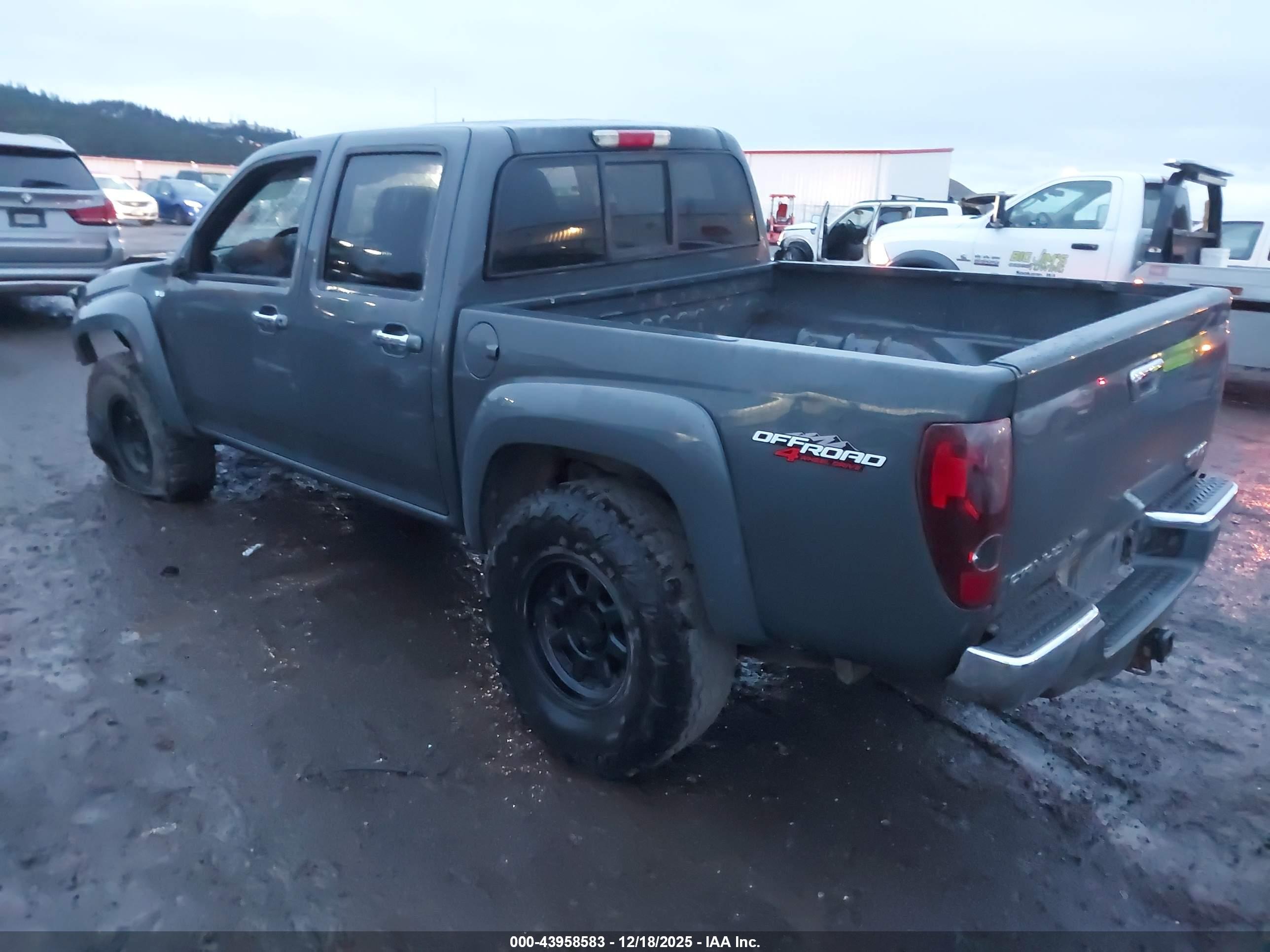 GMC CANYON image 3