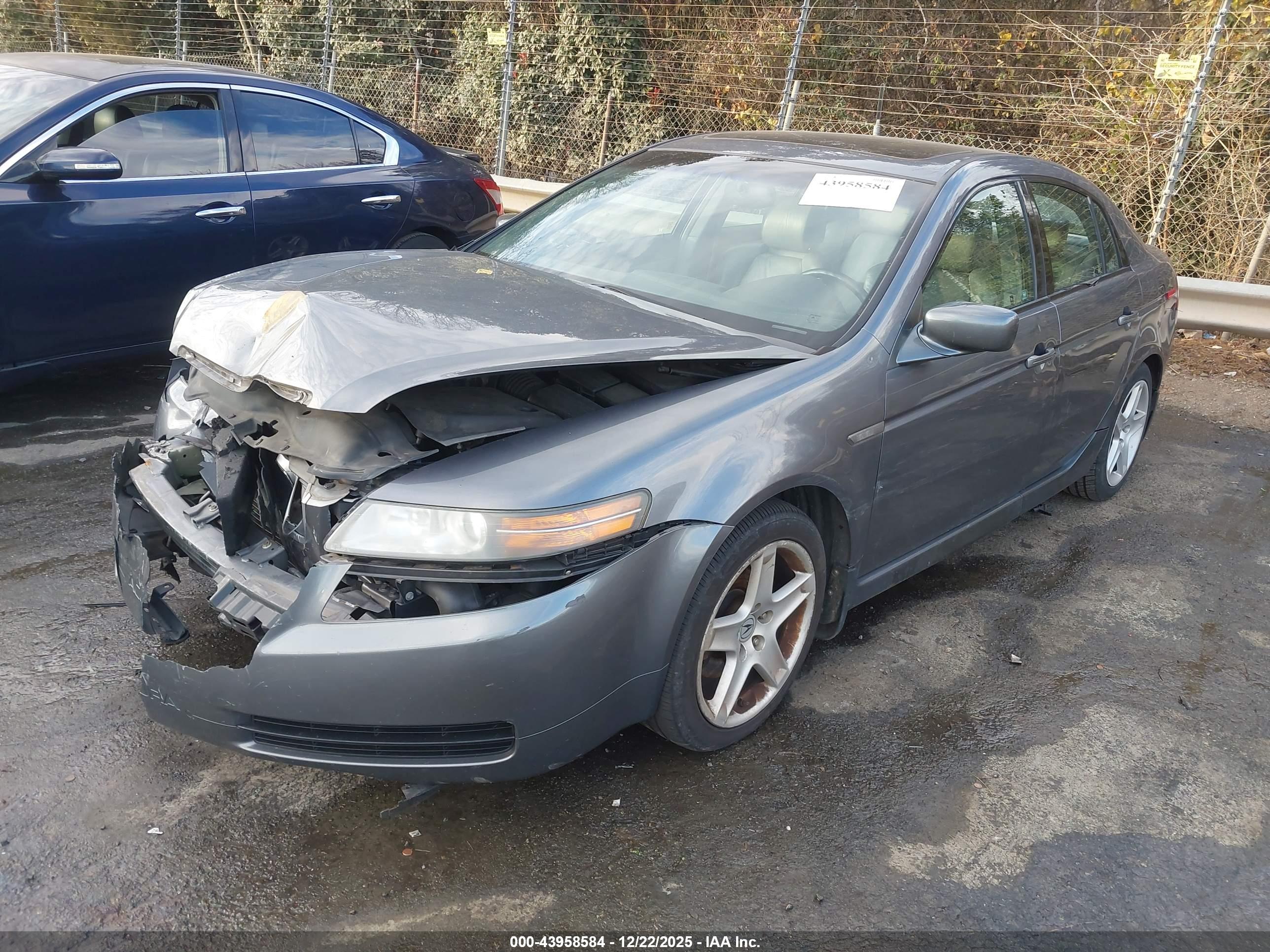 ACURA TL image 2