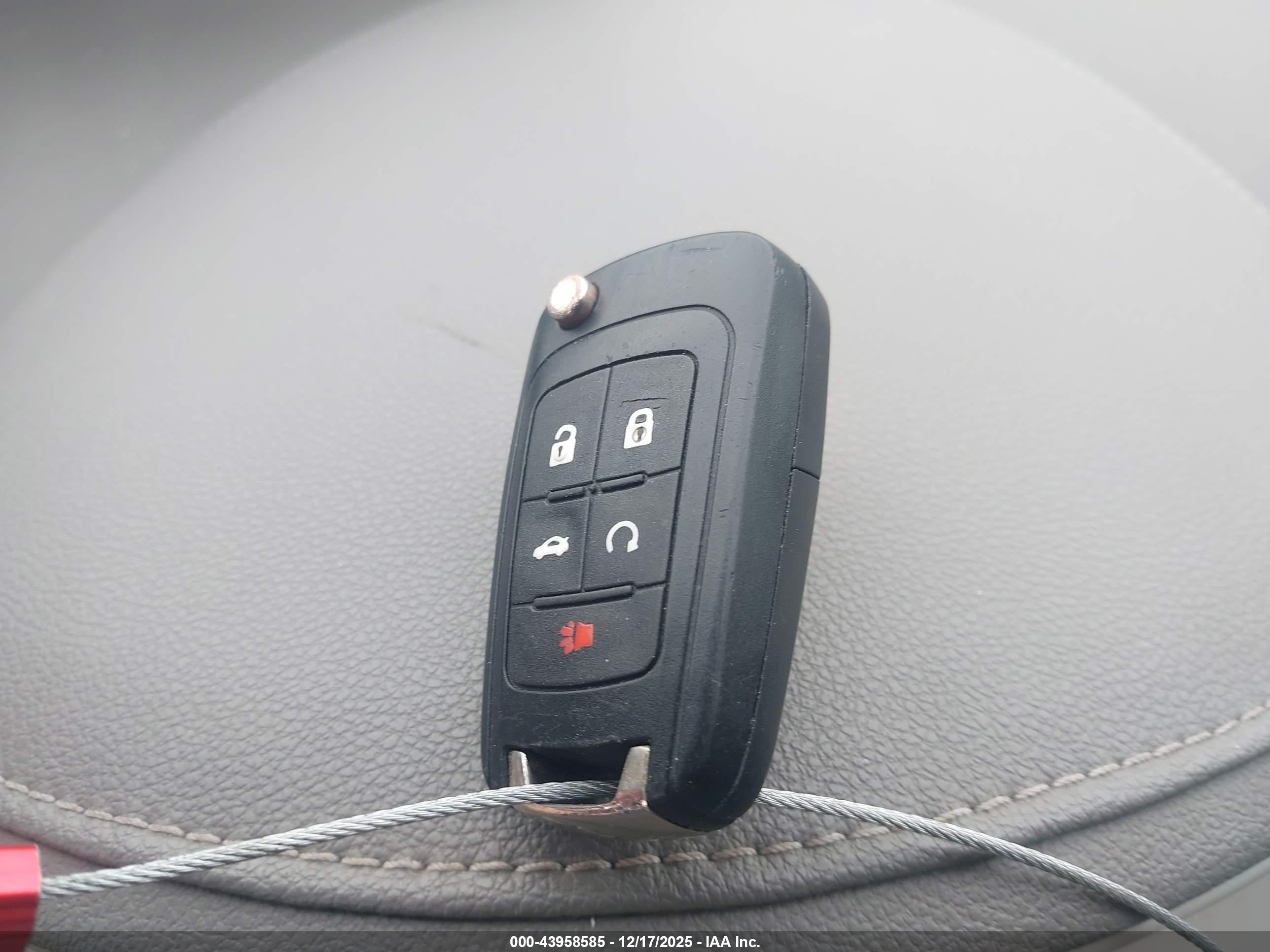 BUICK LACROSSE image 11