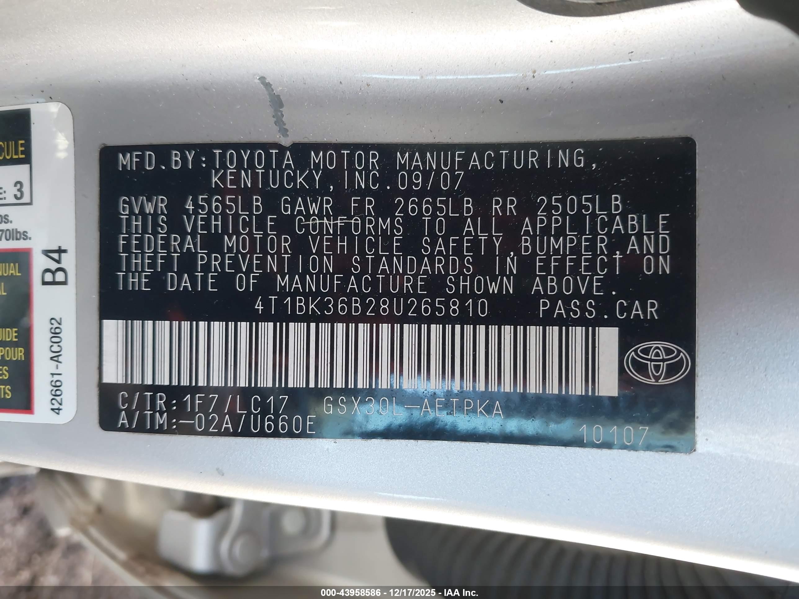 TOYOTA AVALON image 9