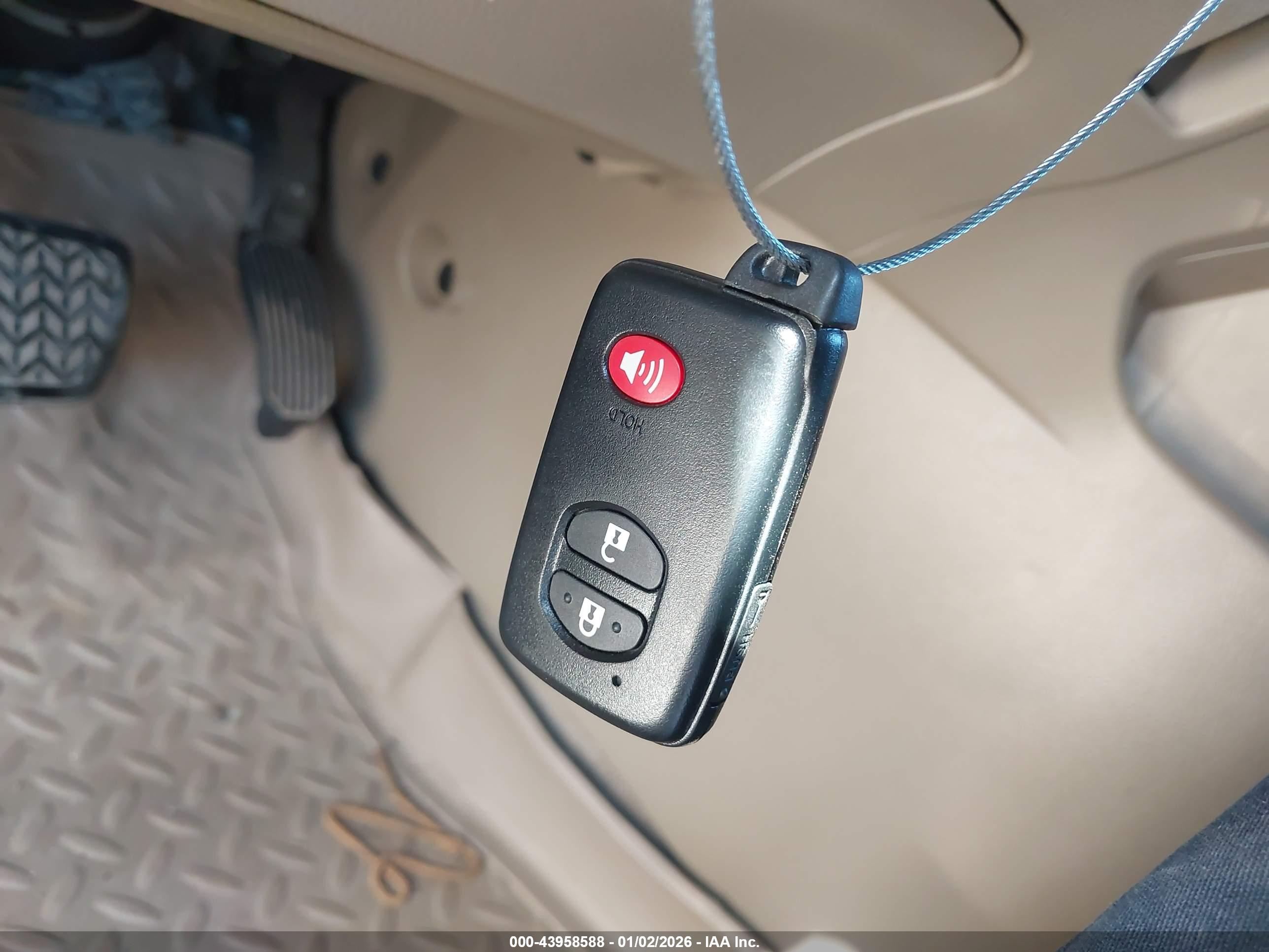TOYOTA HIGHLANDER image 11
