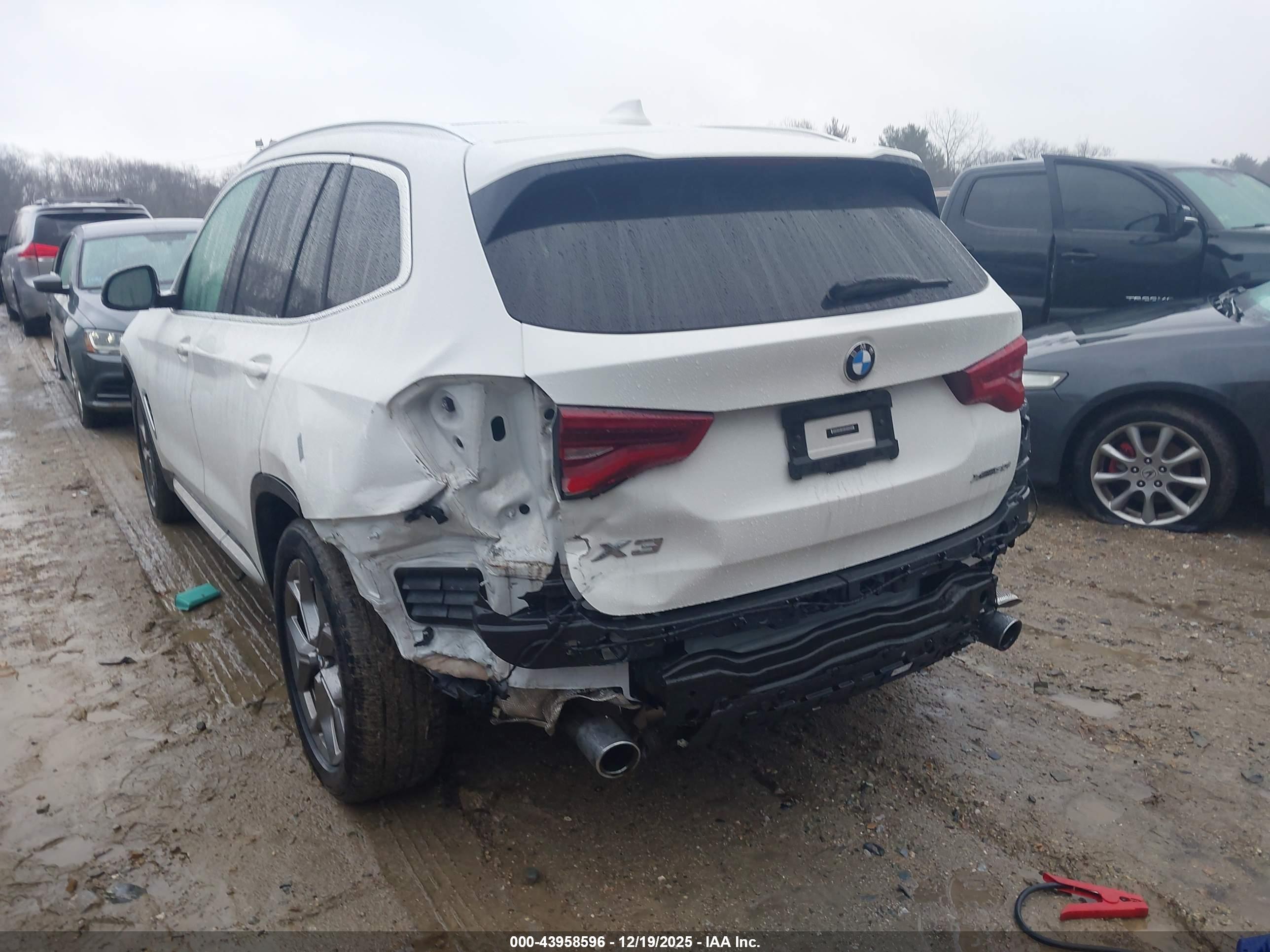 BMW X3 image 3