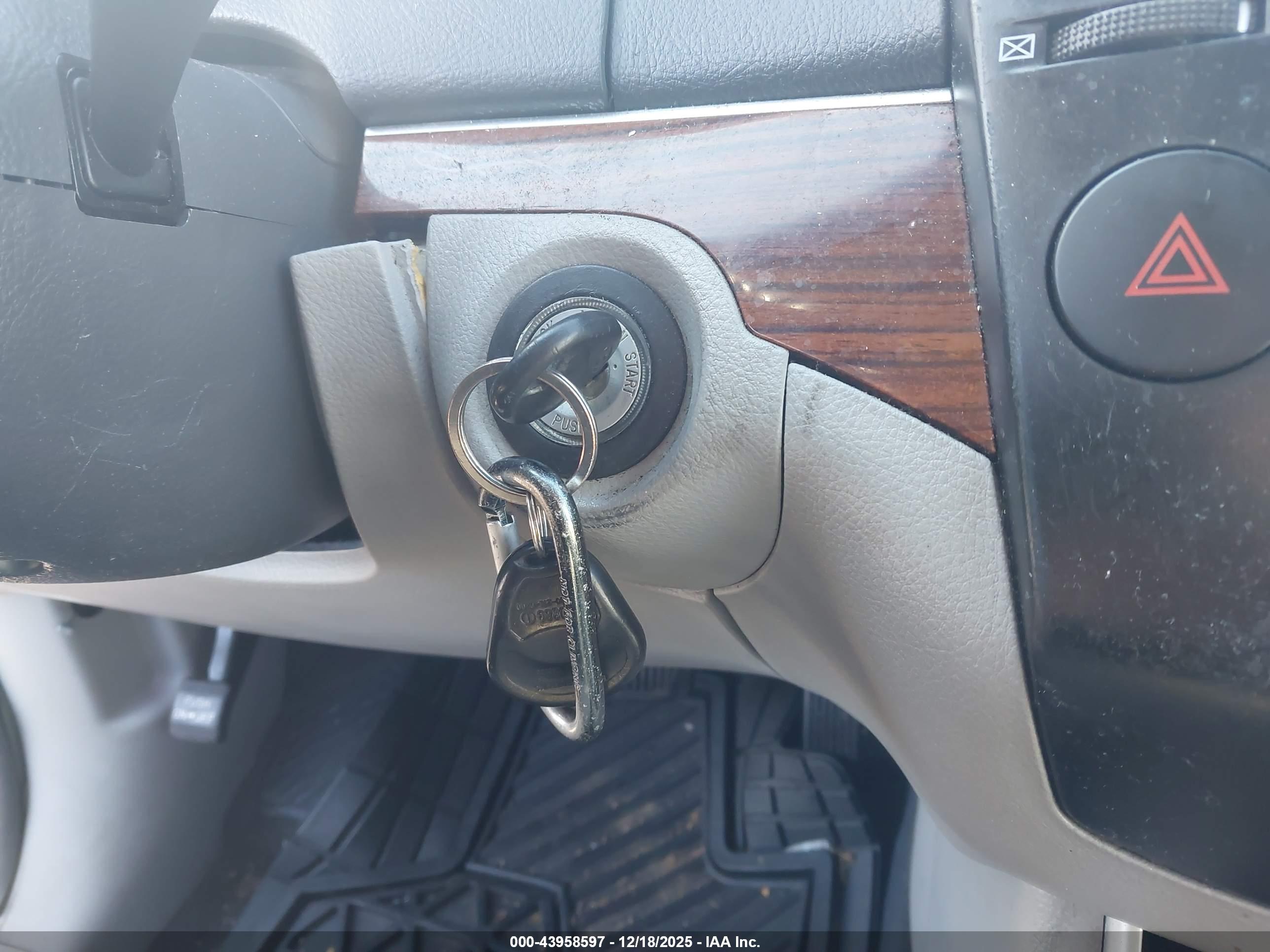 HYUNDAI VERACRUZ image 11
