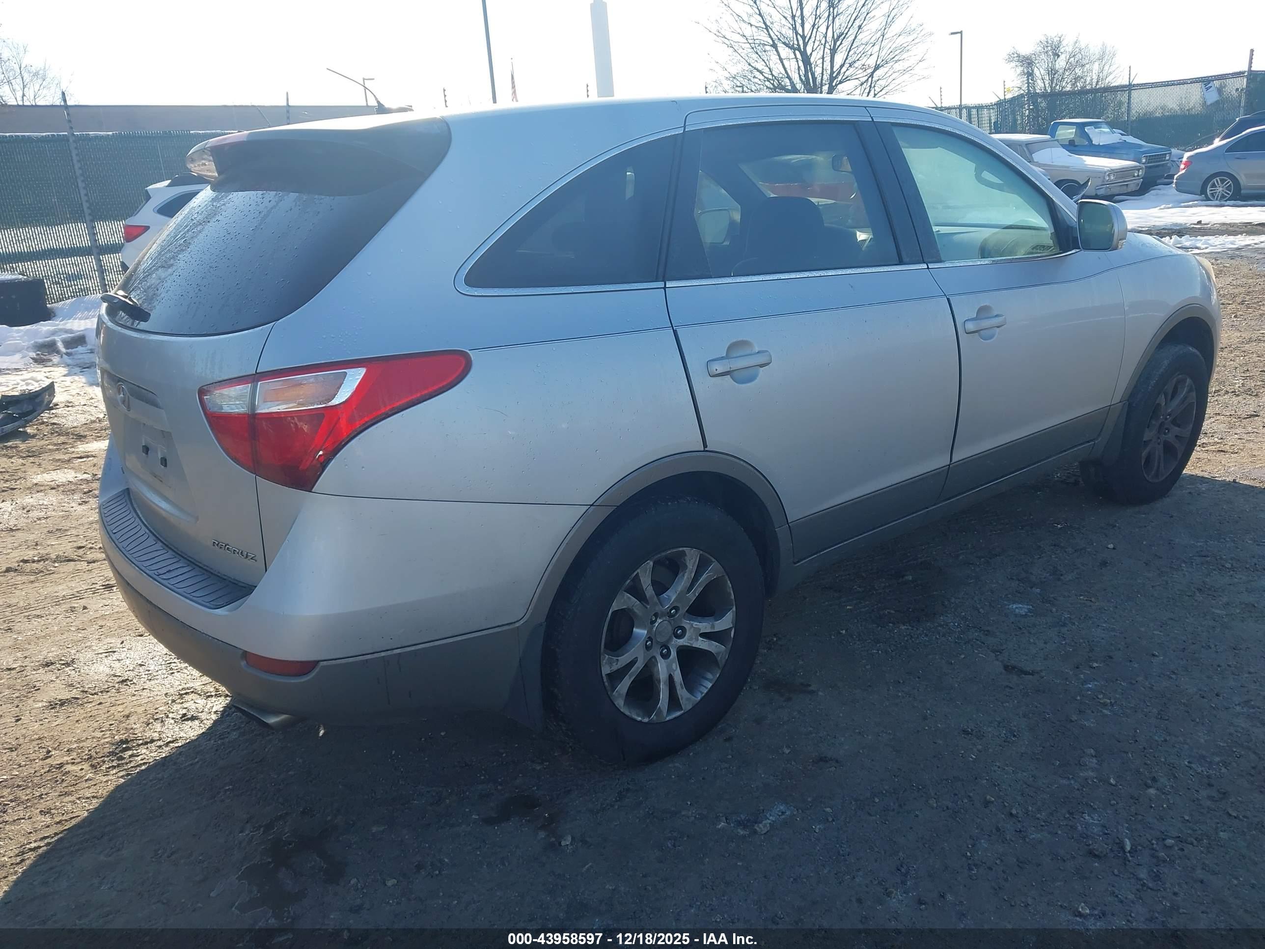HYUNDAI VERACRUZ image 4