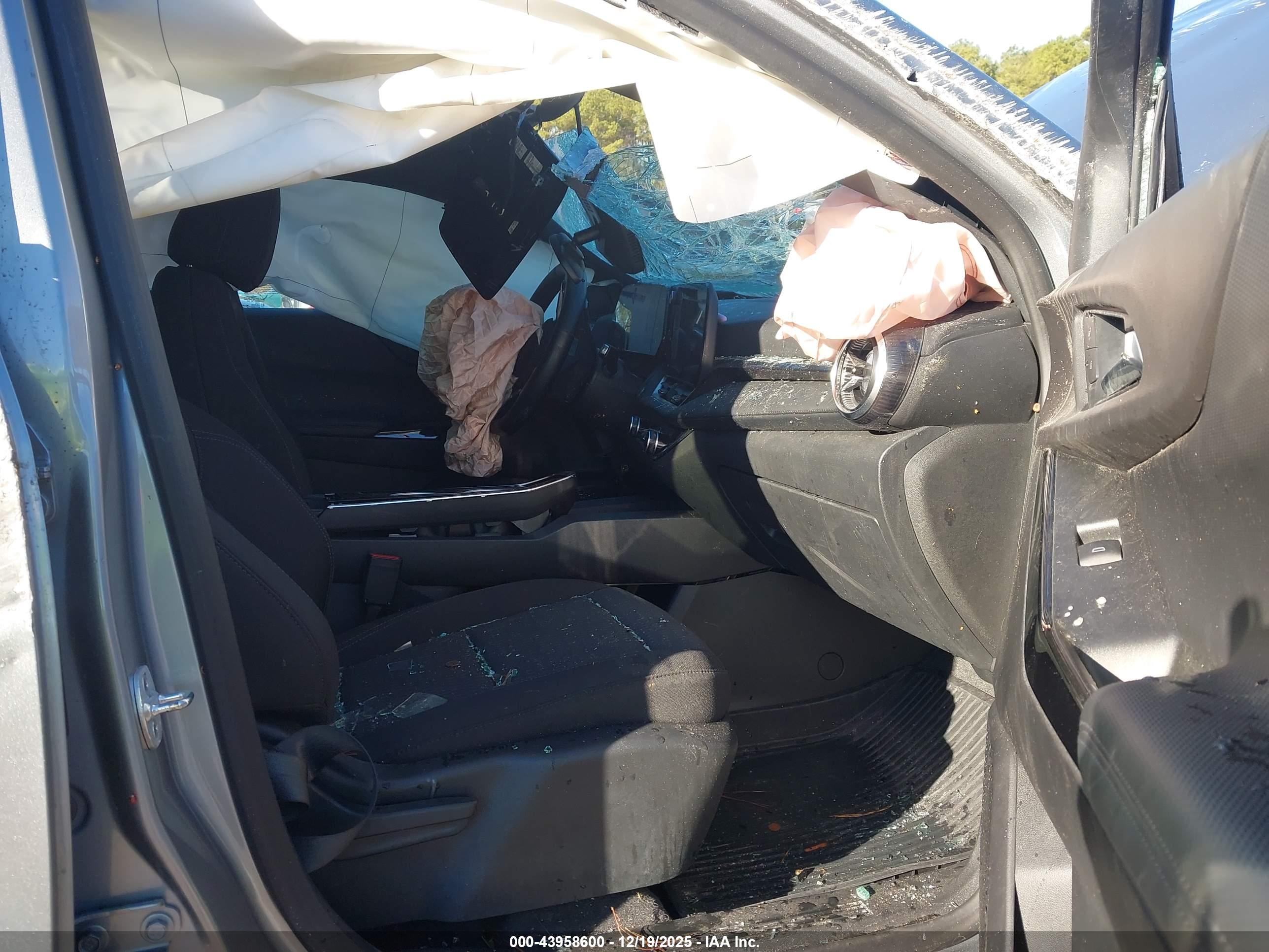 CHEVROLET EQUINOX image 5