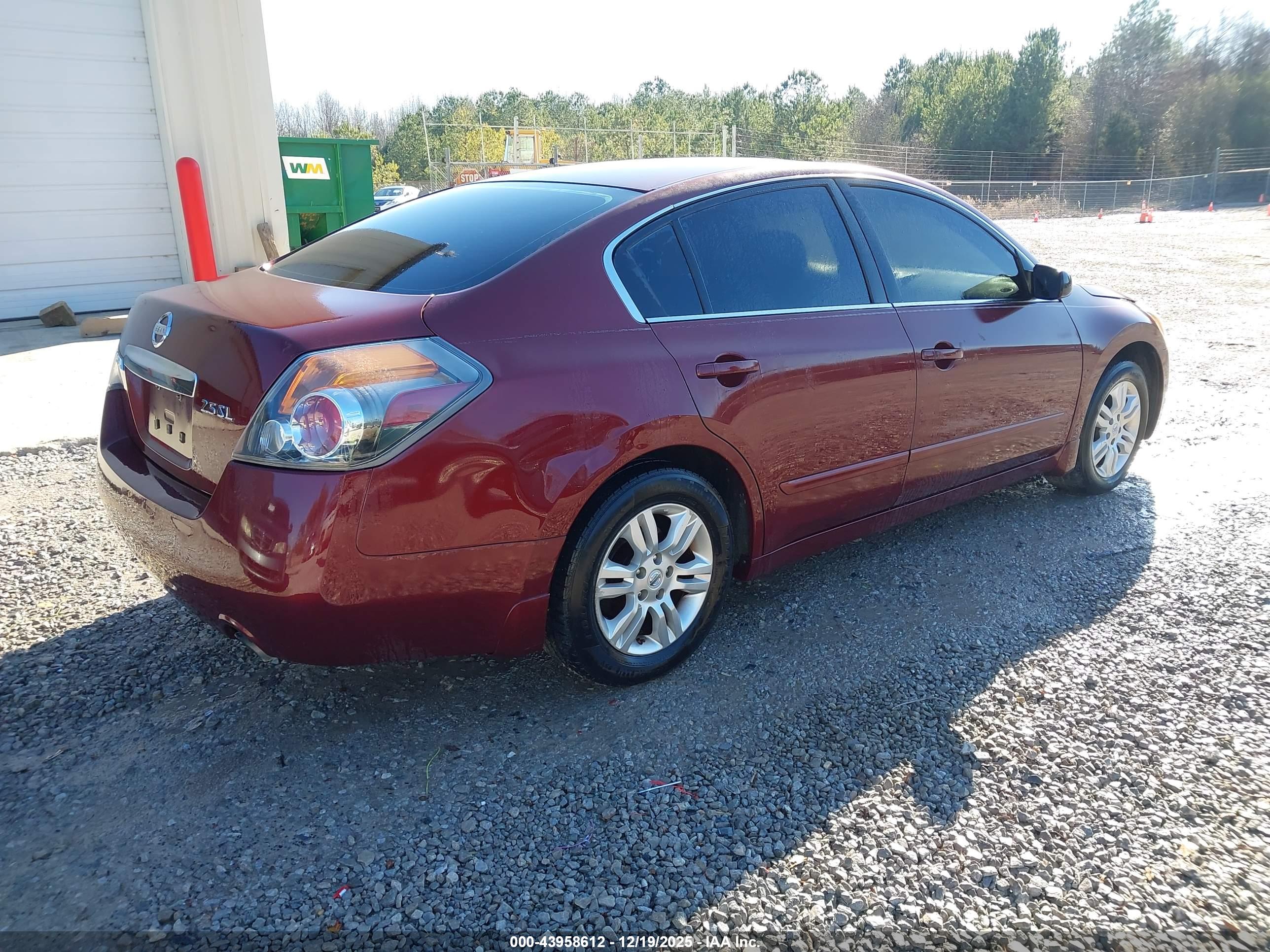 NISSAN ALTIMA image 4
