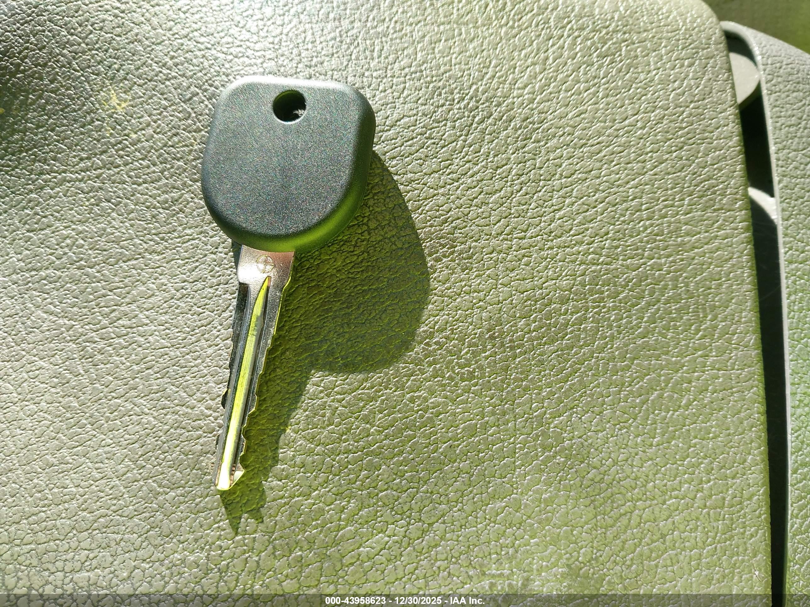 GMC YUKON image 11