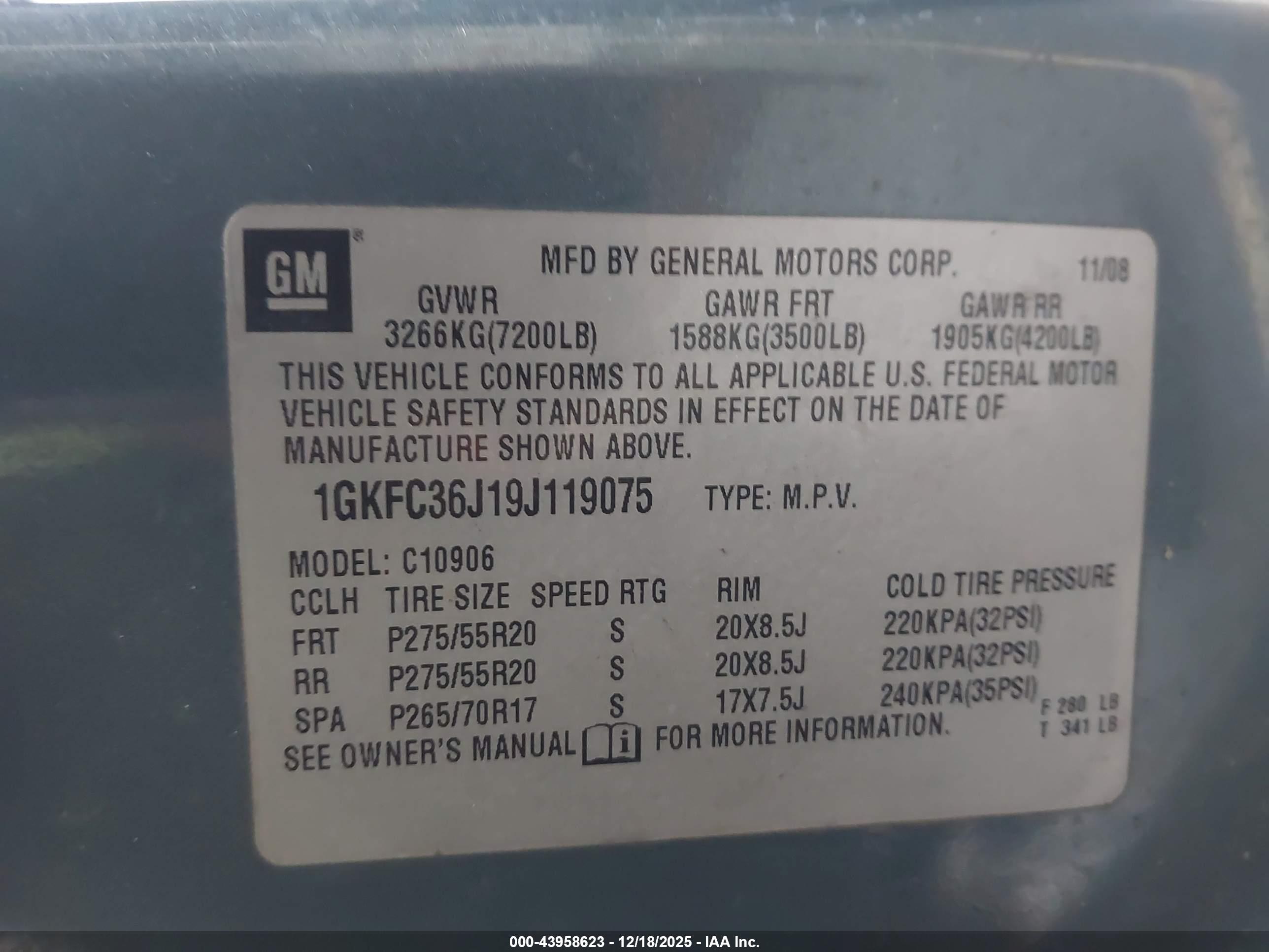 GMC YUKON image 9