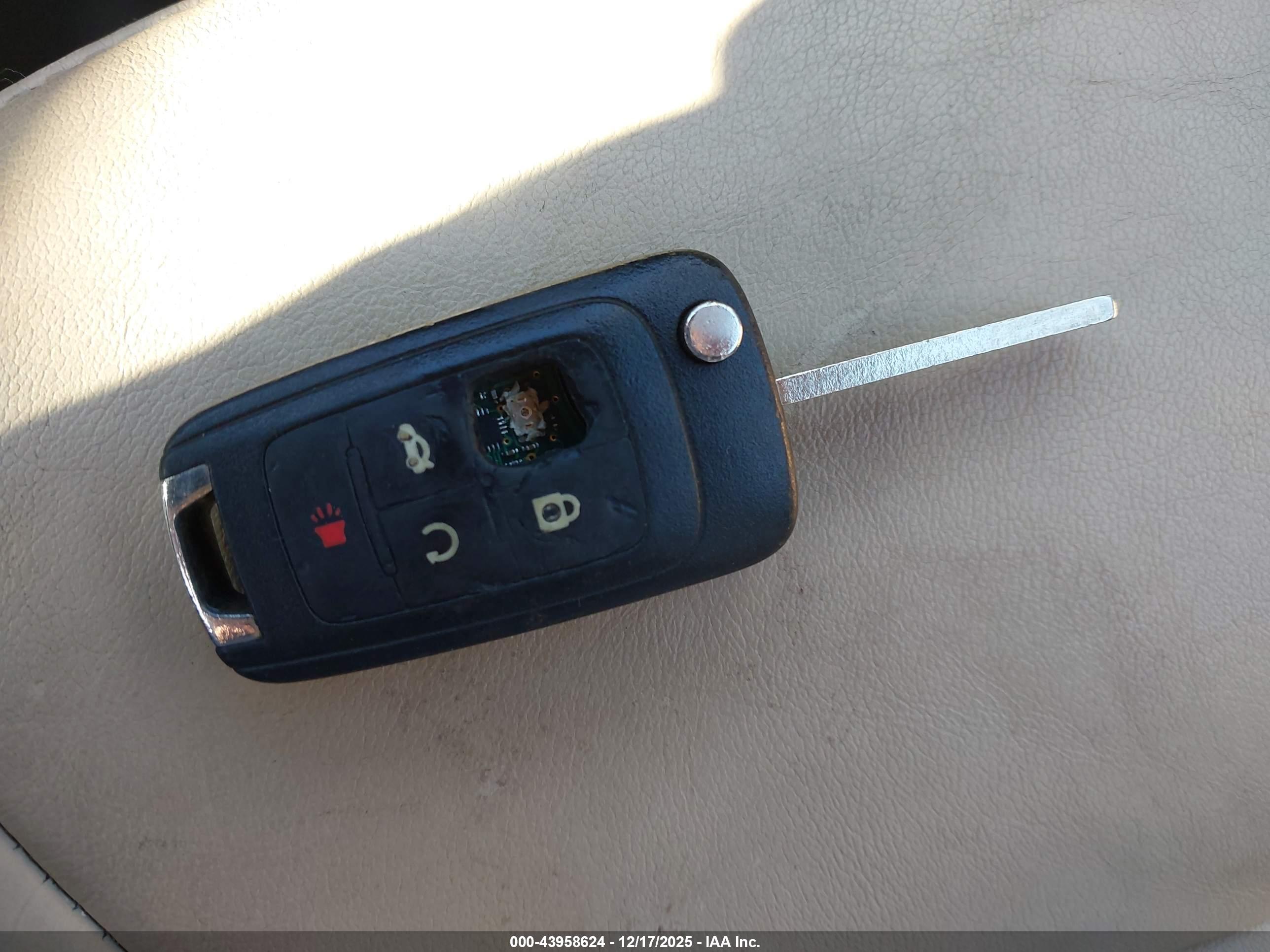 BUICK VERANO image 11