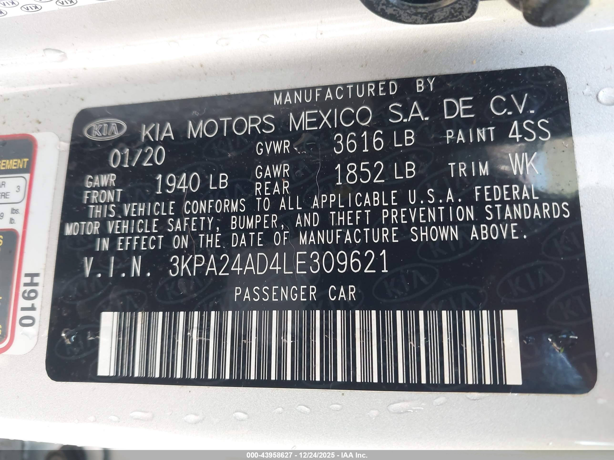 KIA RIO image 9