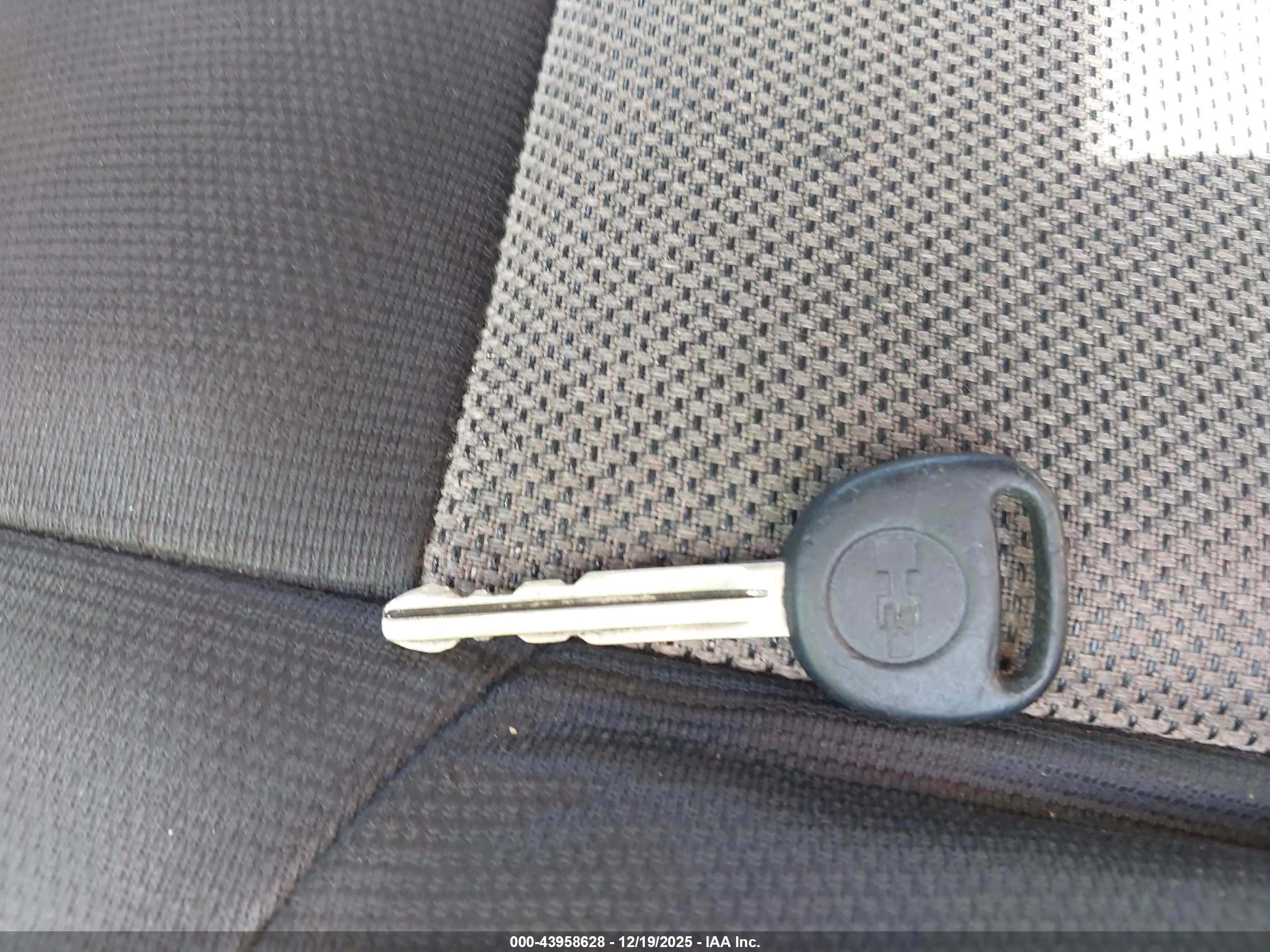 HUMMER H3 image 11