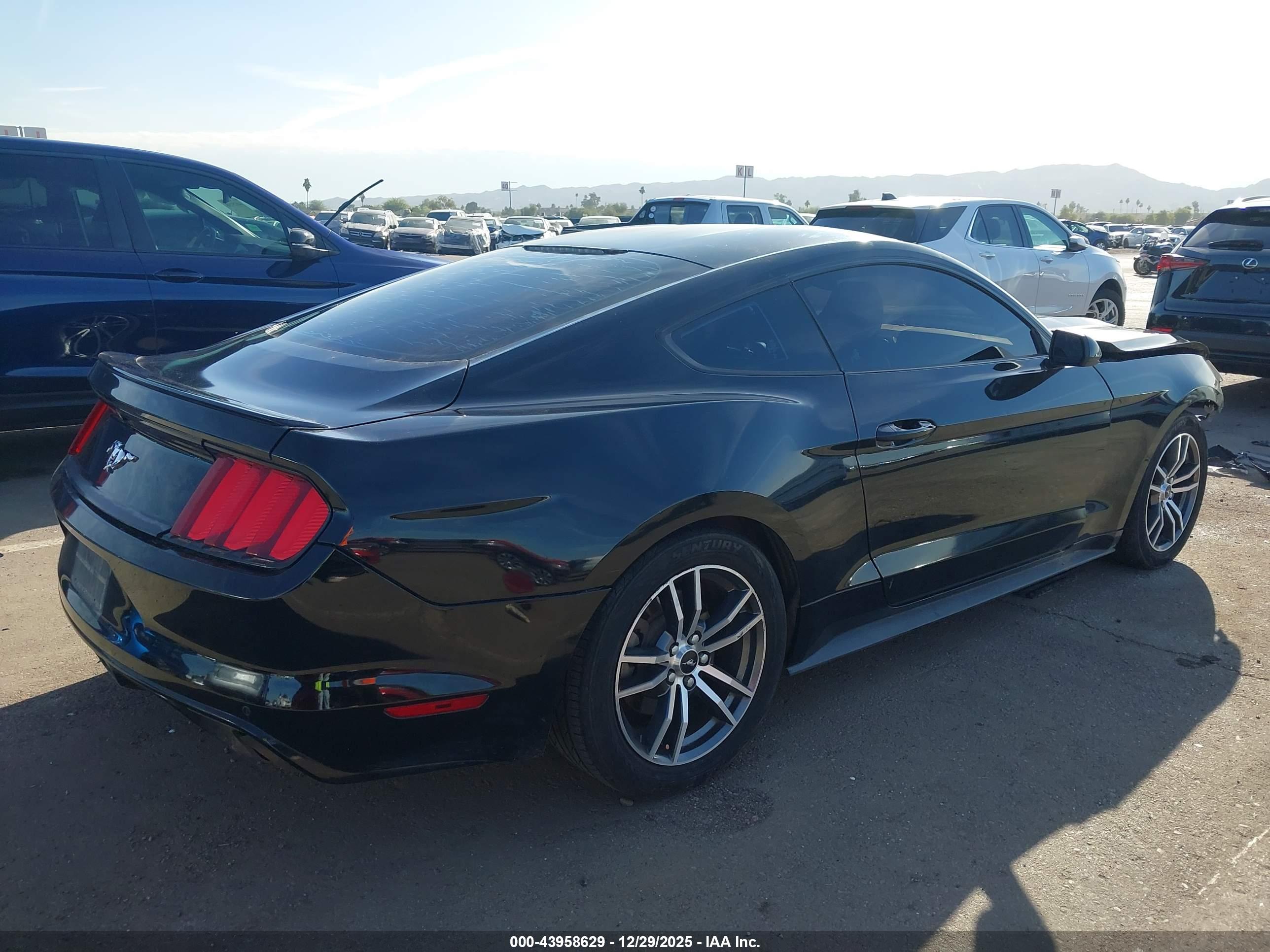 FORD MUSTANG image 4