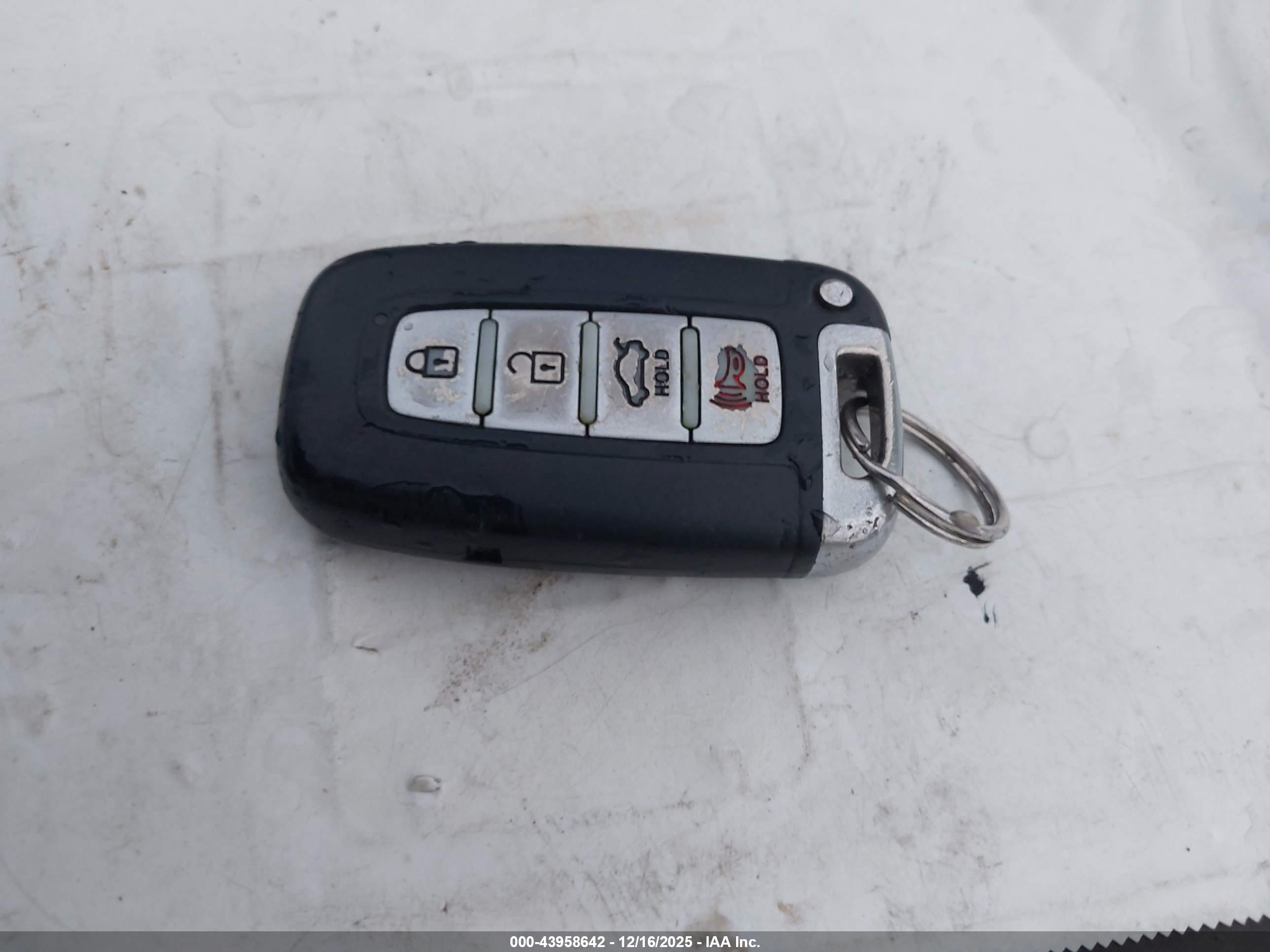 HYUNDAI SONATA image 11