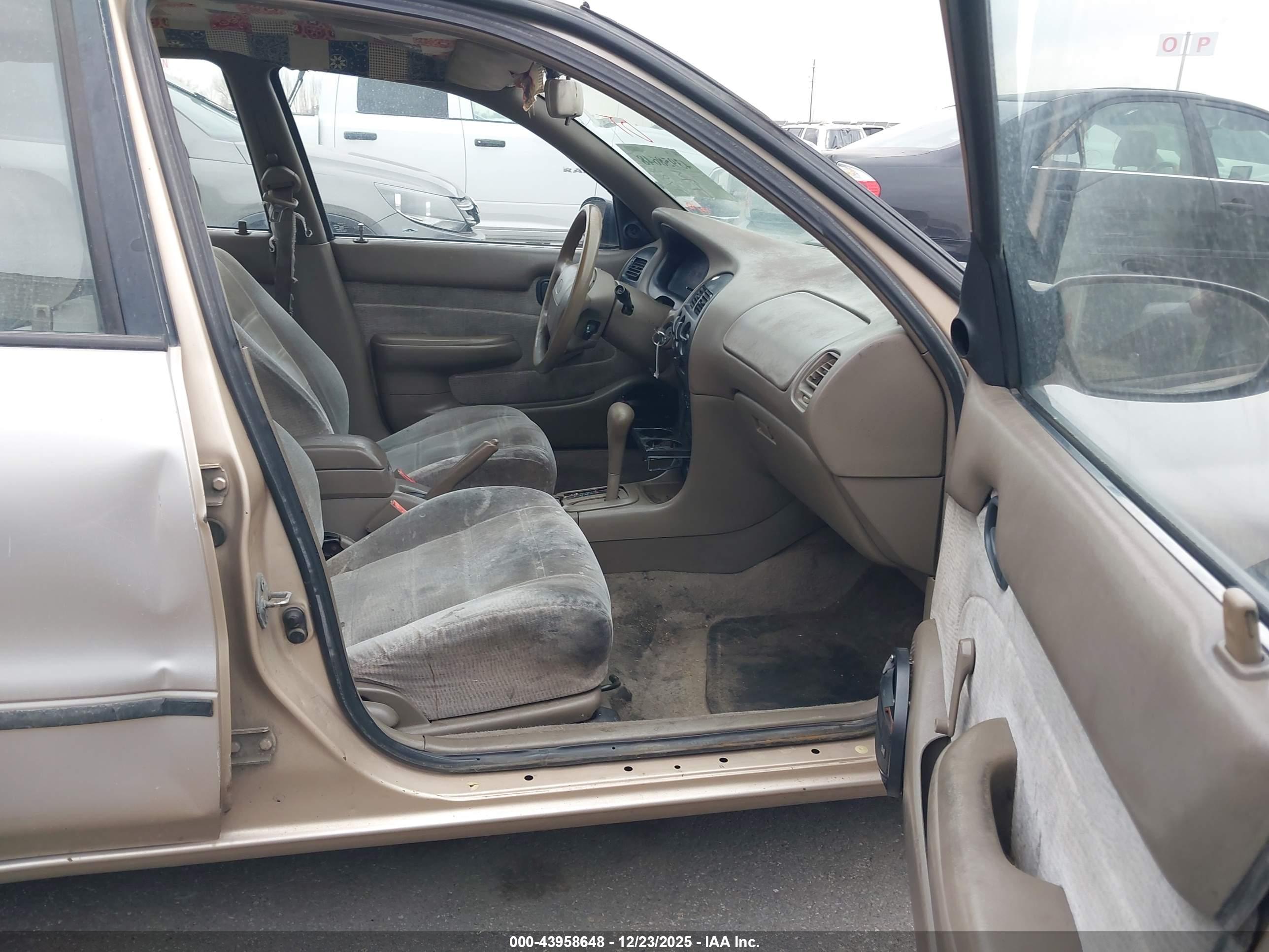 GEO PRIZM image 5