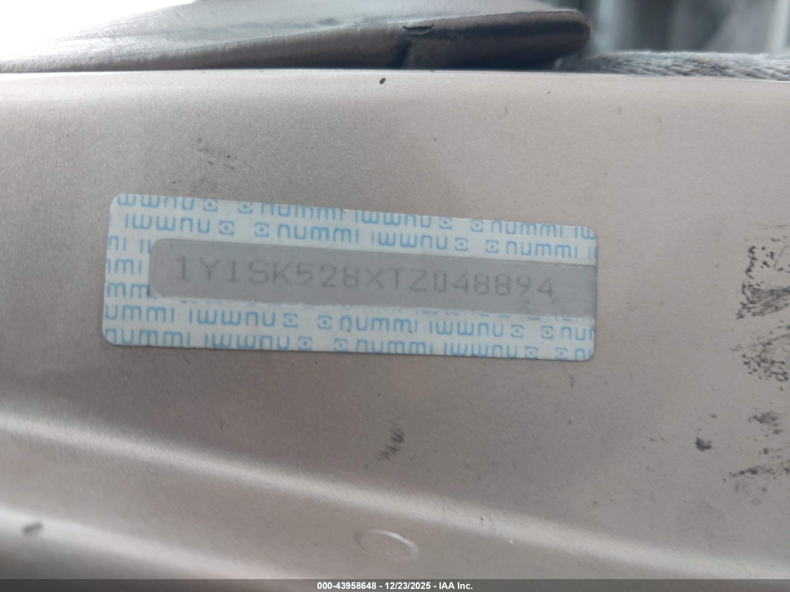 GEO PRIZM image 9
