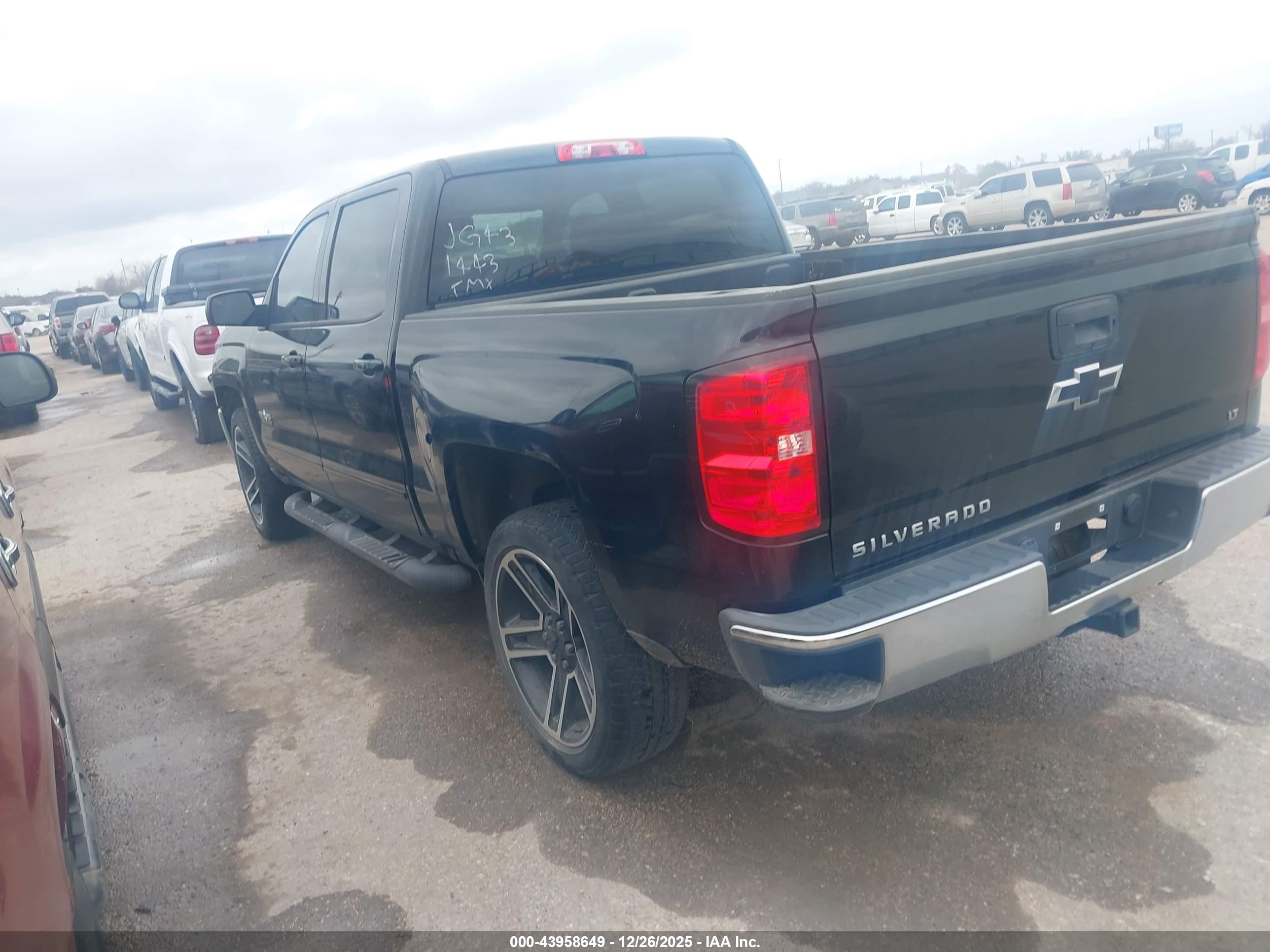 CHEVROLET SILVERADO image 3