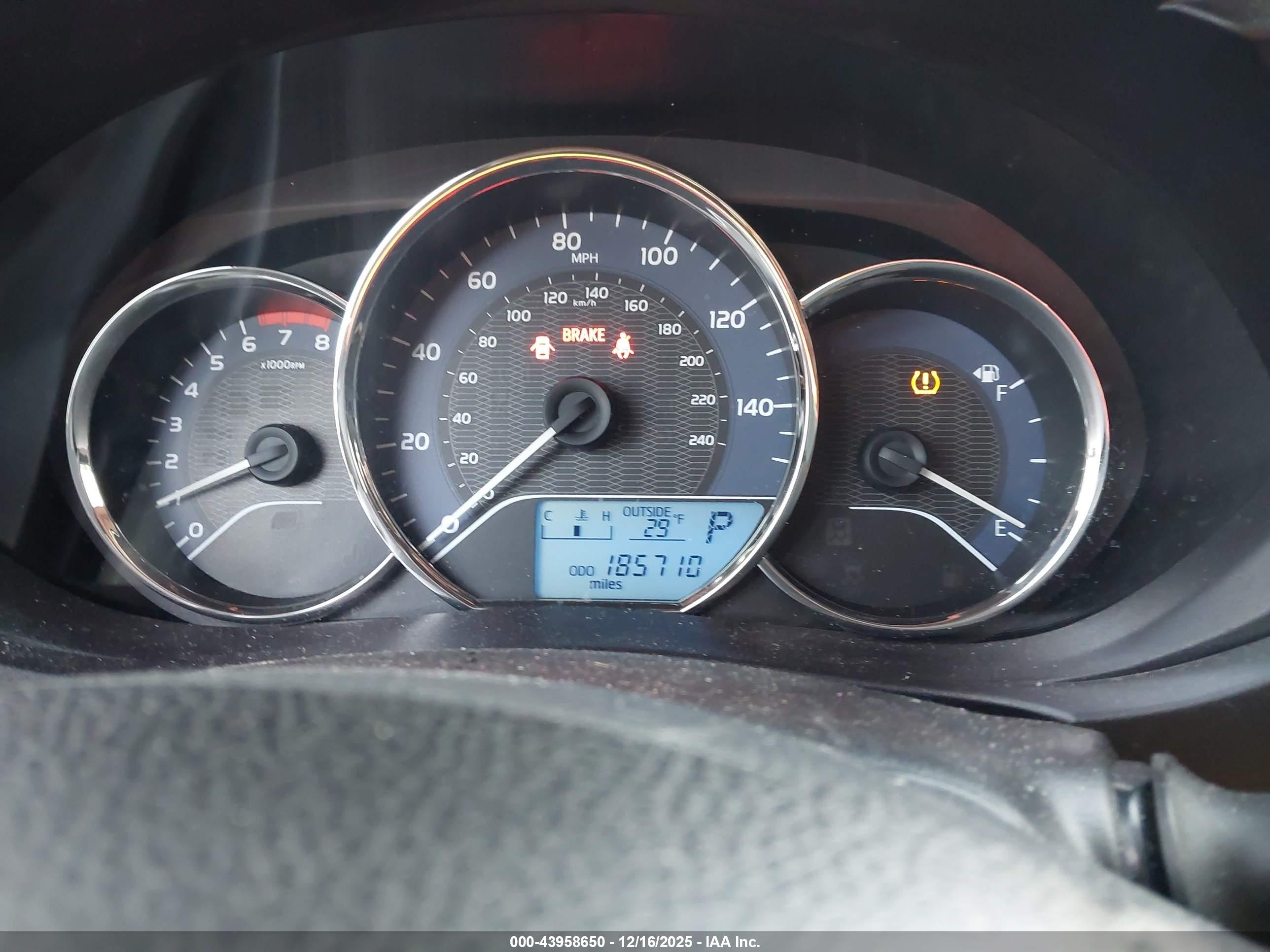 TOYOTA COROLLA image 7
