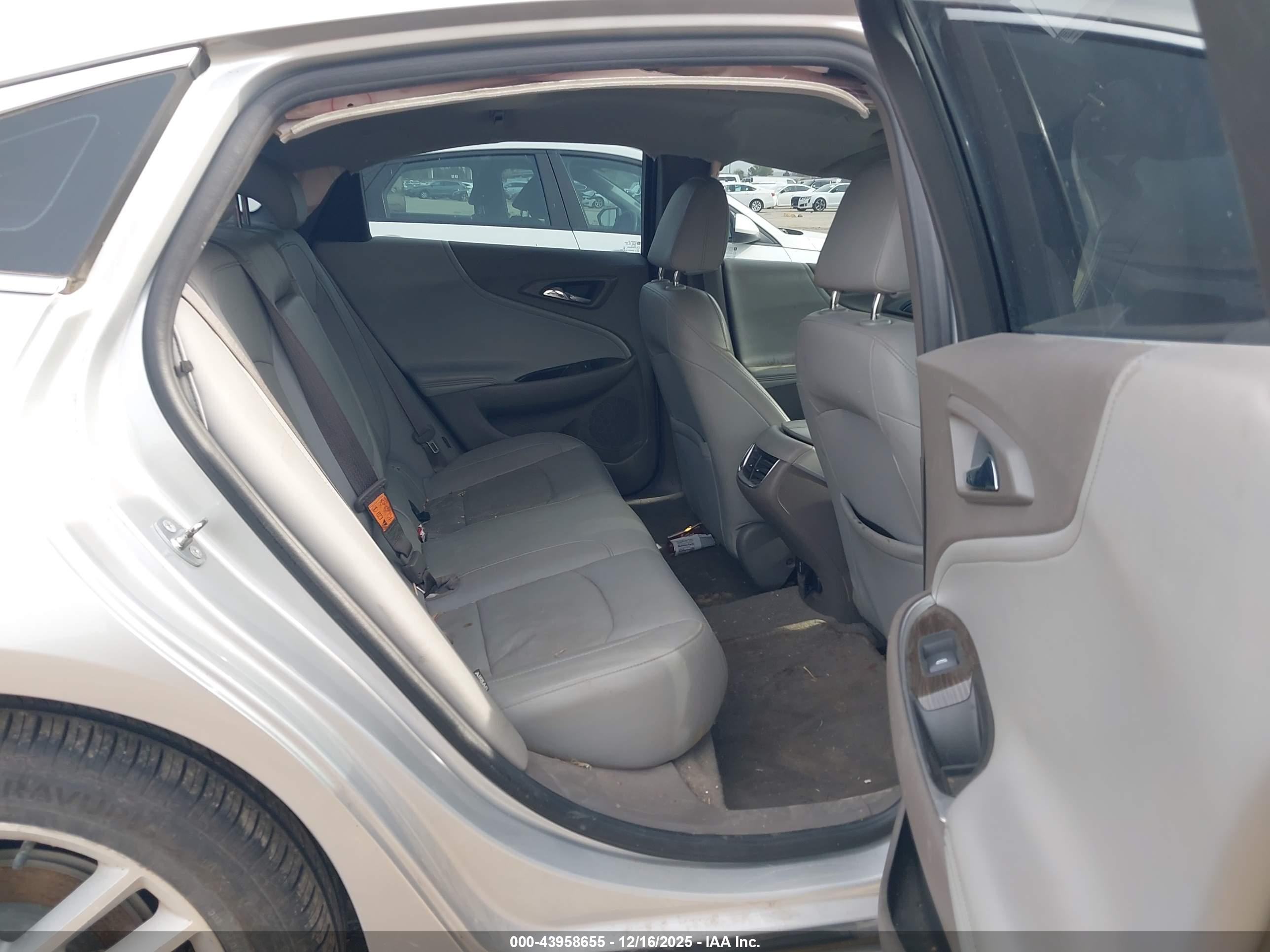 CHEVROLET MALIBU image 8