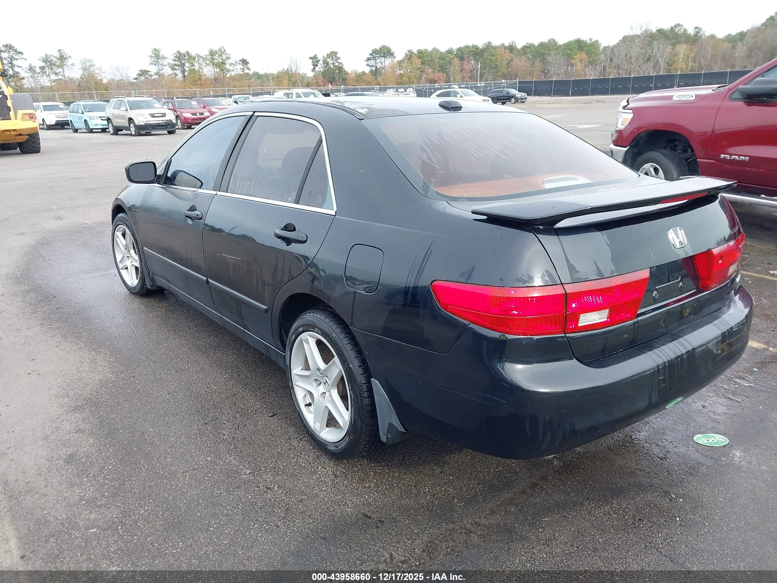 HONDA ACCORD image 3