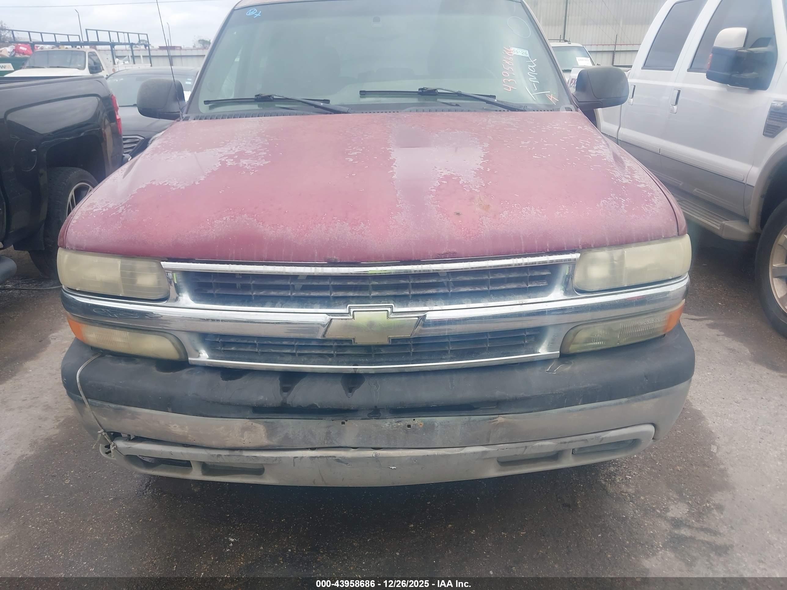 CHEVROLET TAHOE image 10