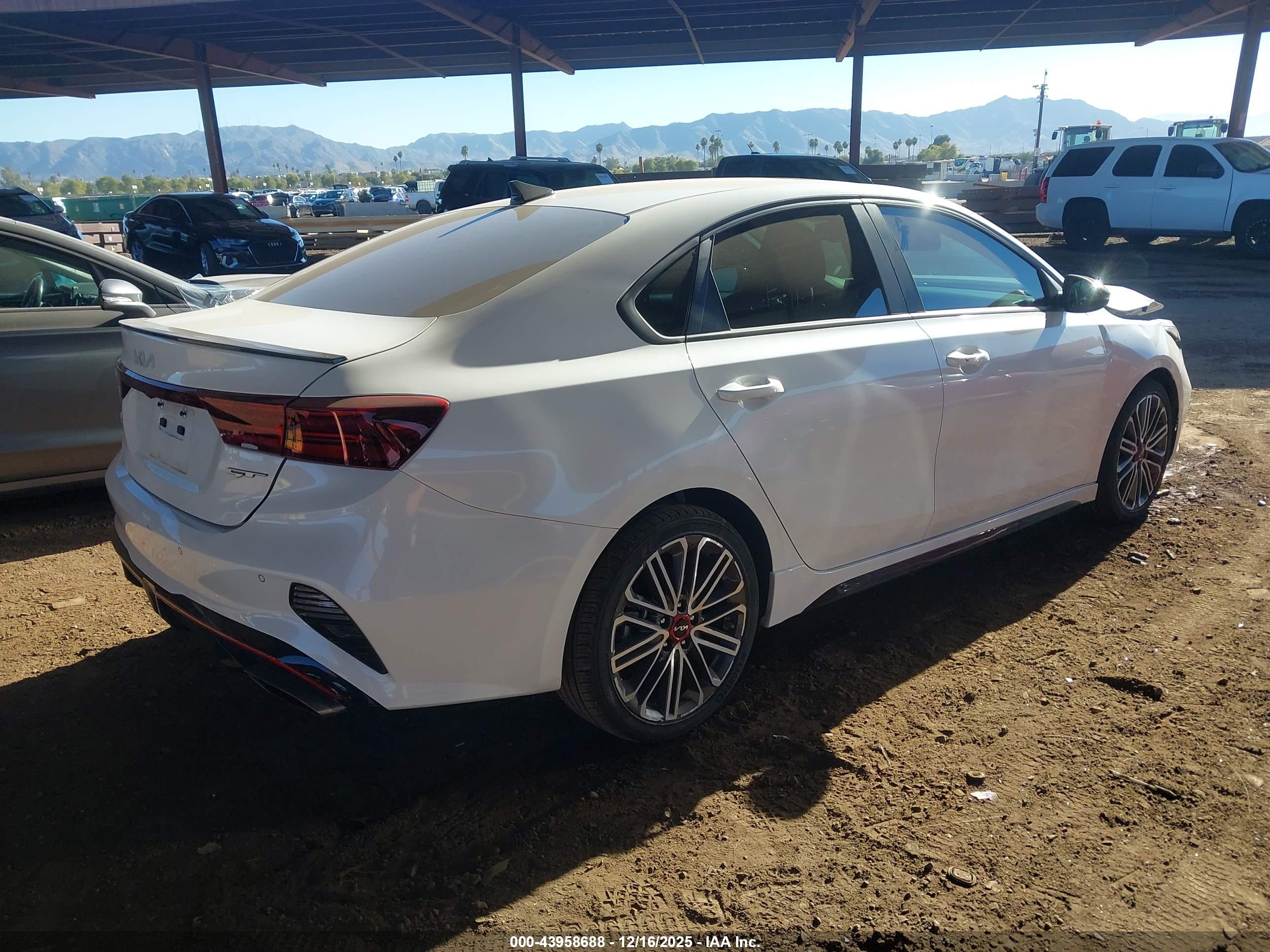 KIA FORTE image 4