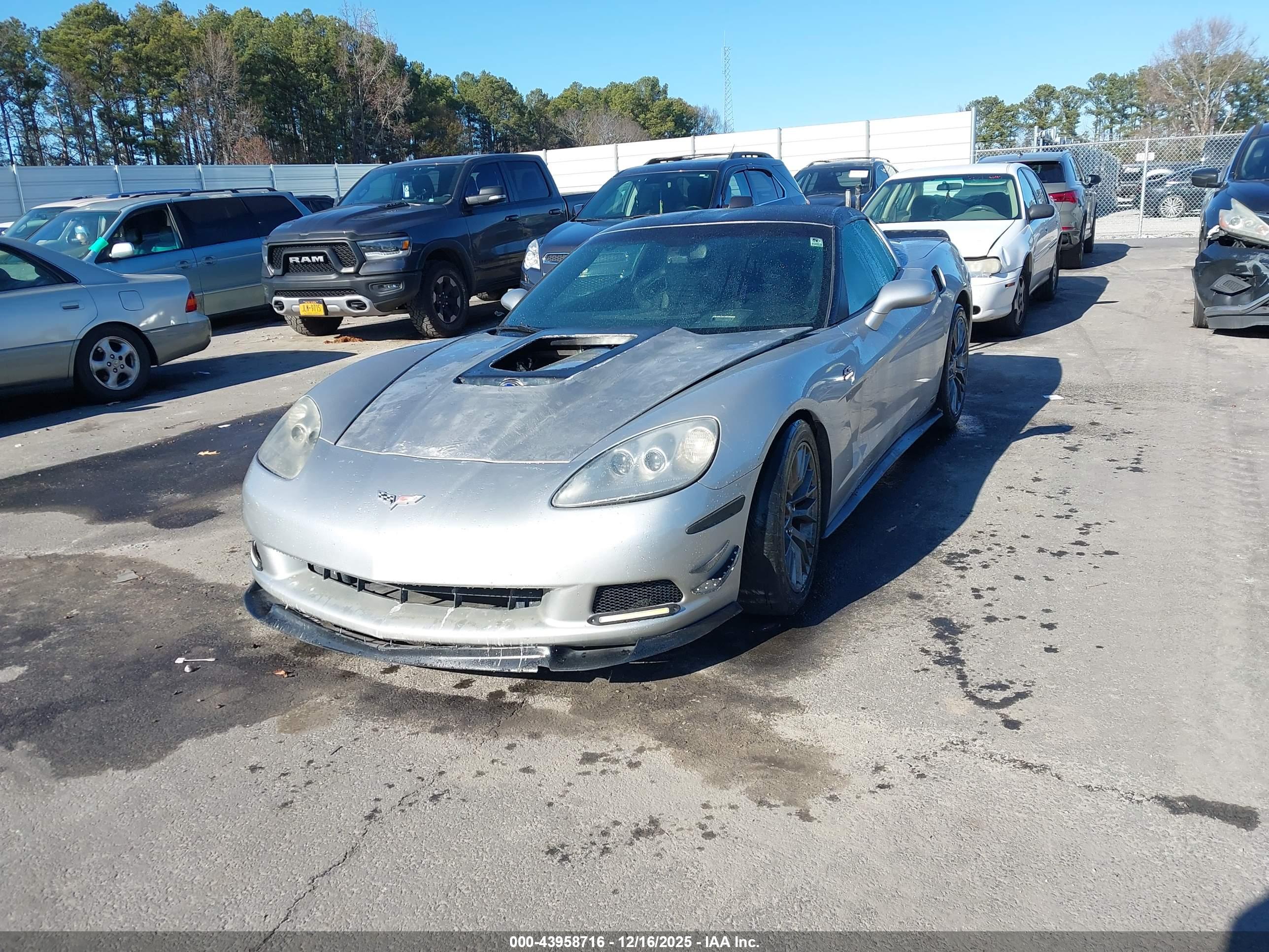 CHEVROLET CORVETTE image 2