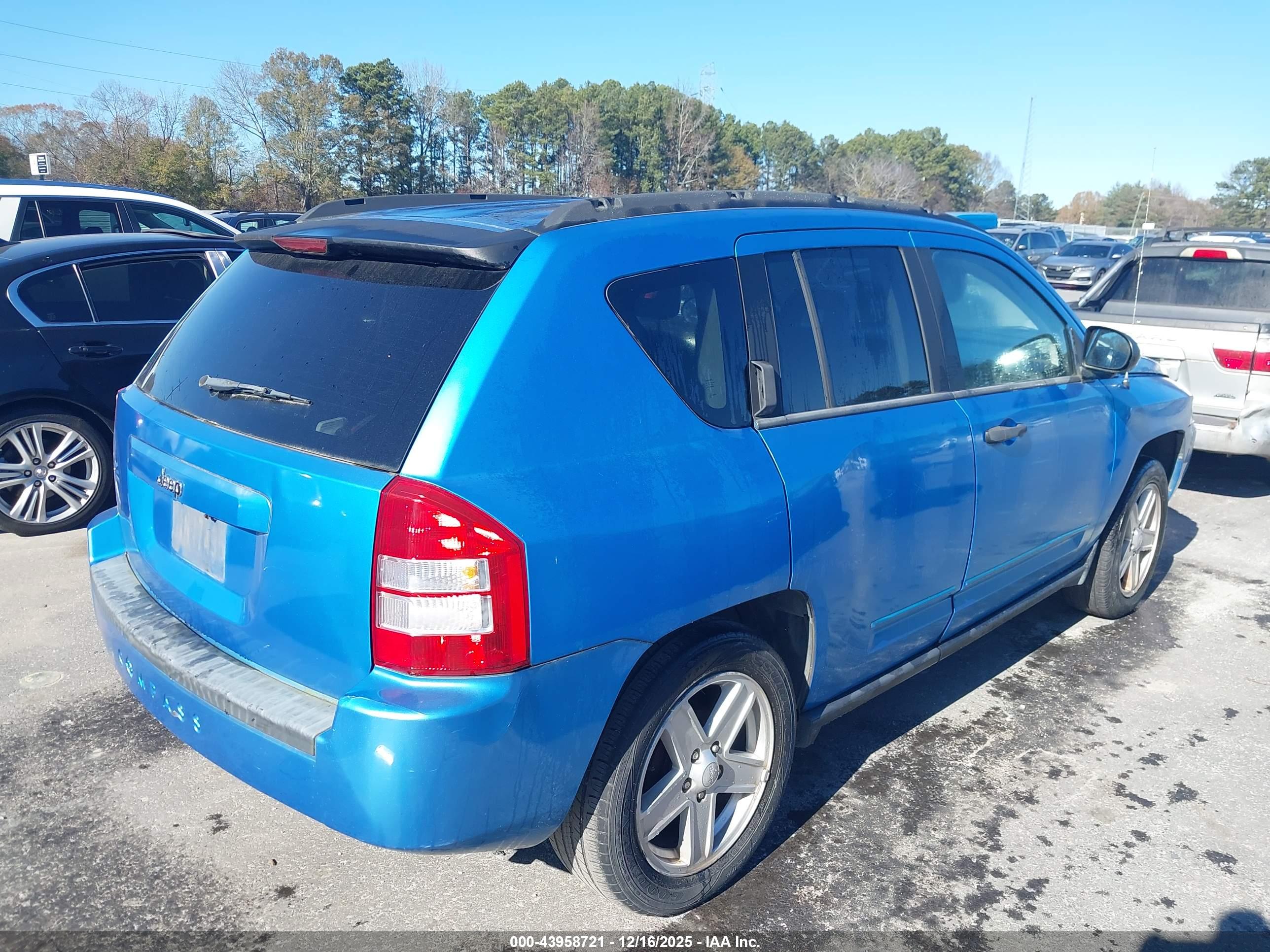 JEEP COMPASS image 4