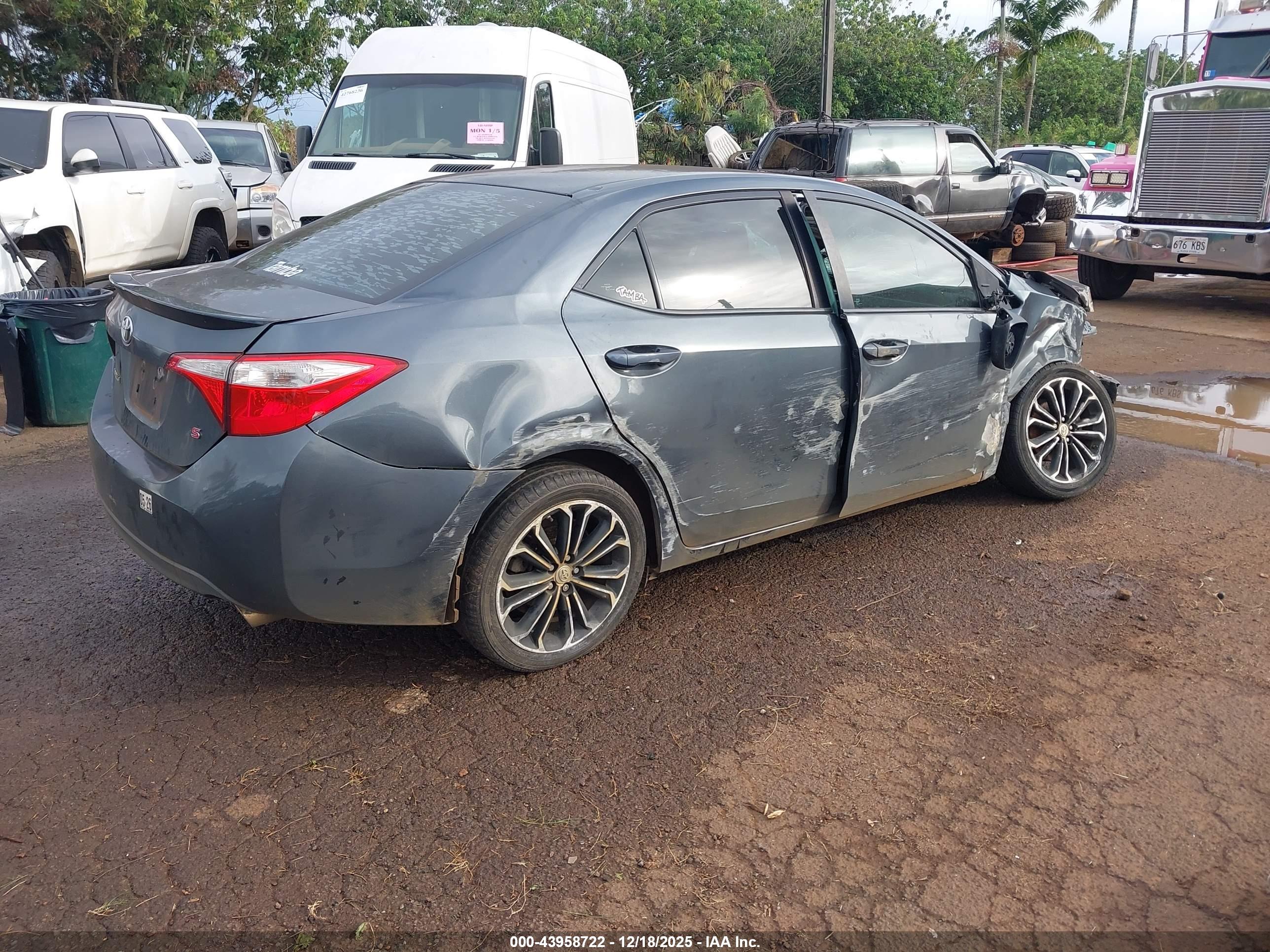 TOYOTA COROLLA image 4