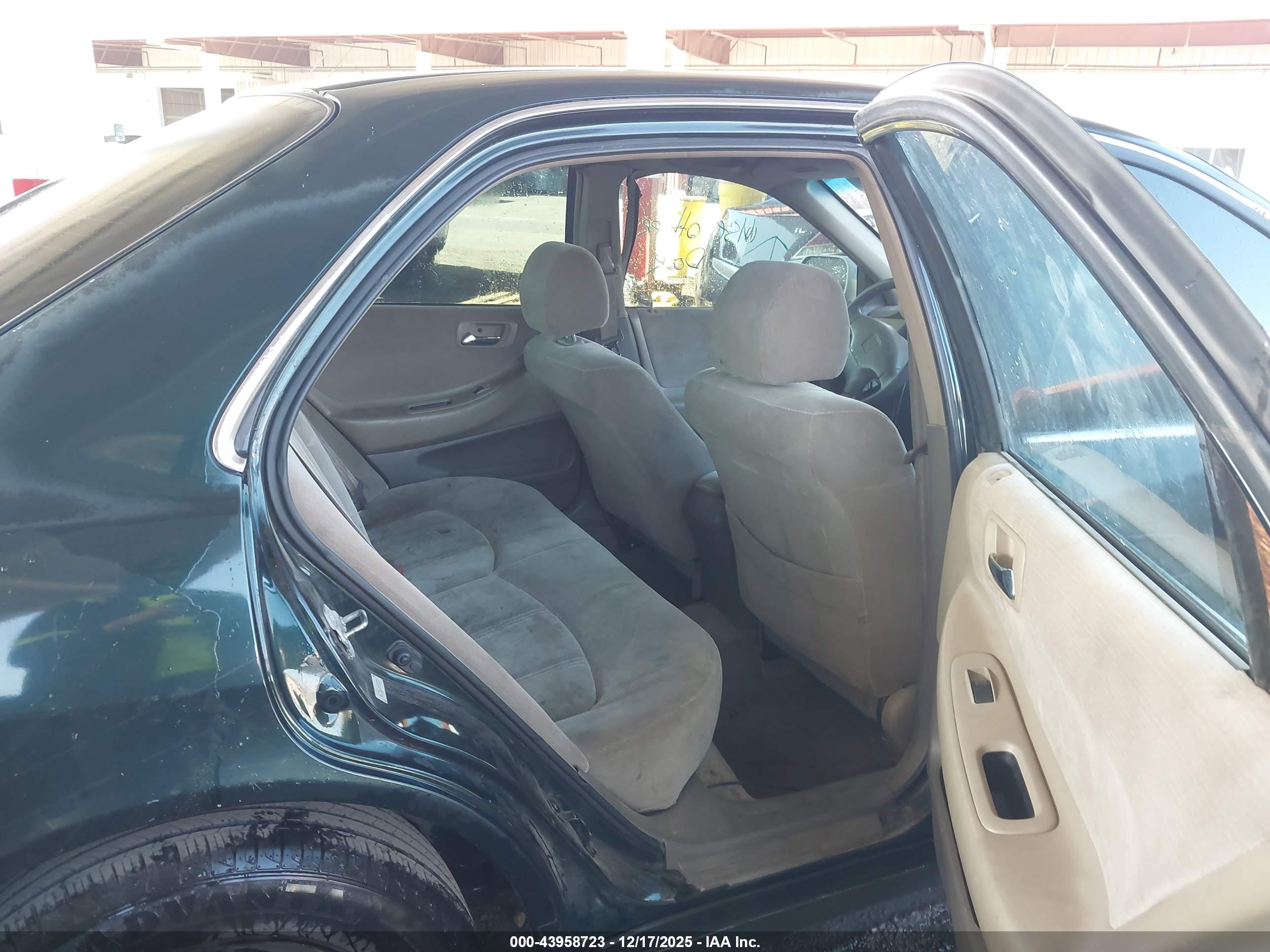 HONDA ACCORD image 8