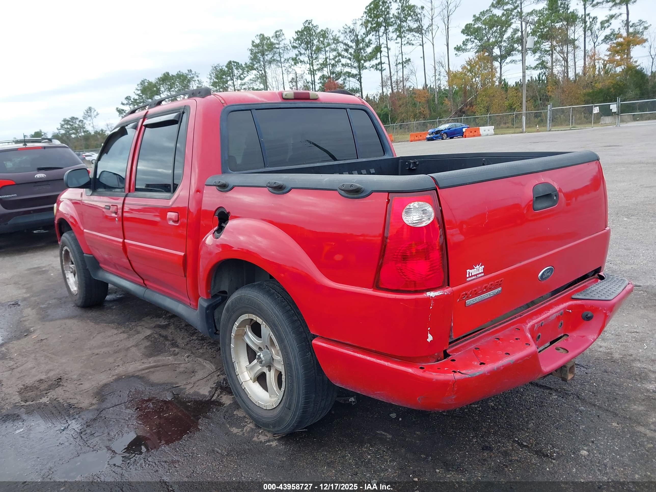 FORD EXPLORER image 3
