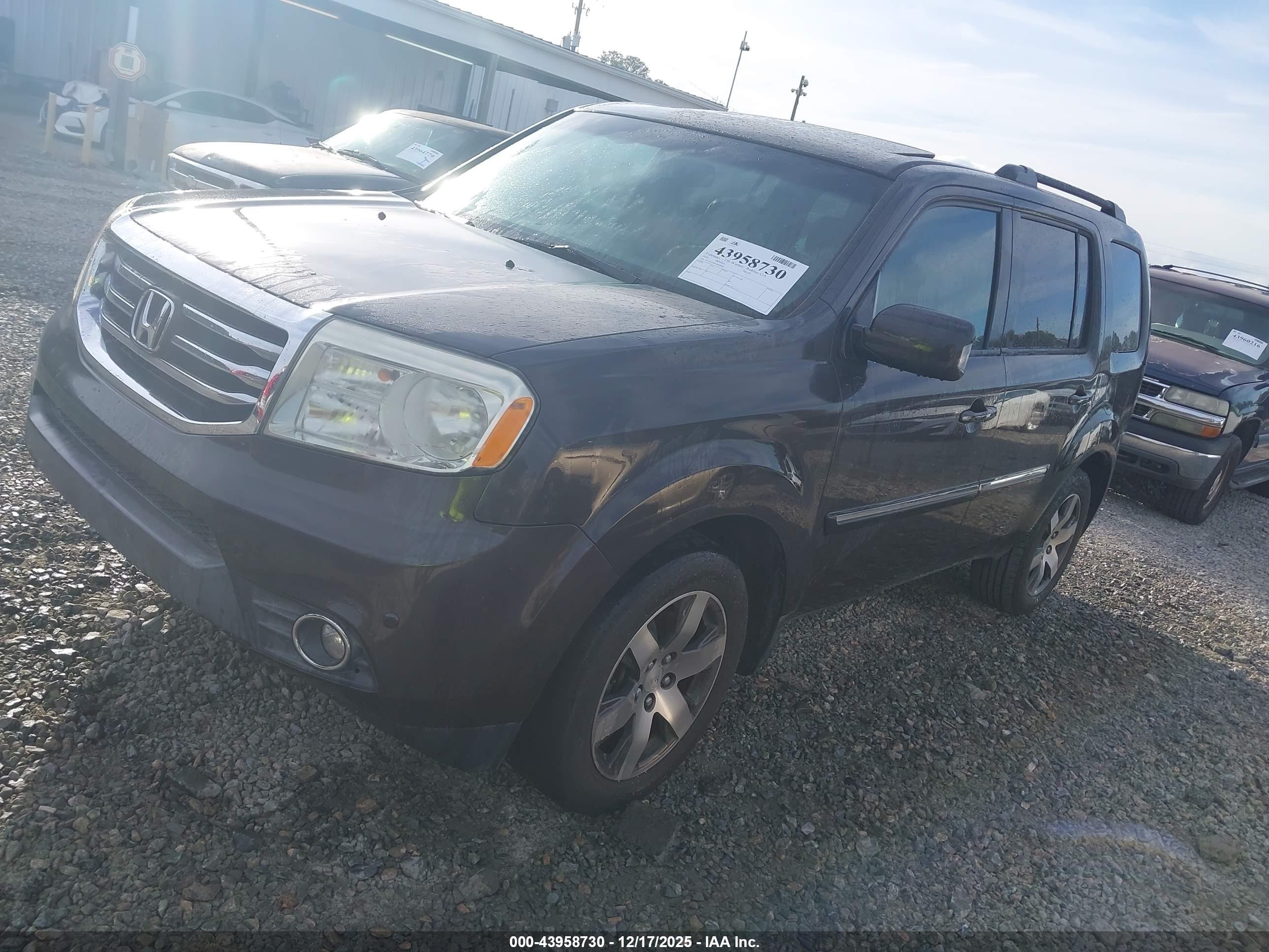 HONDA PILOT image 2