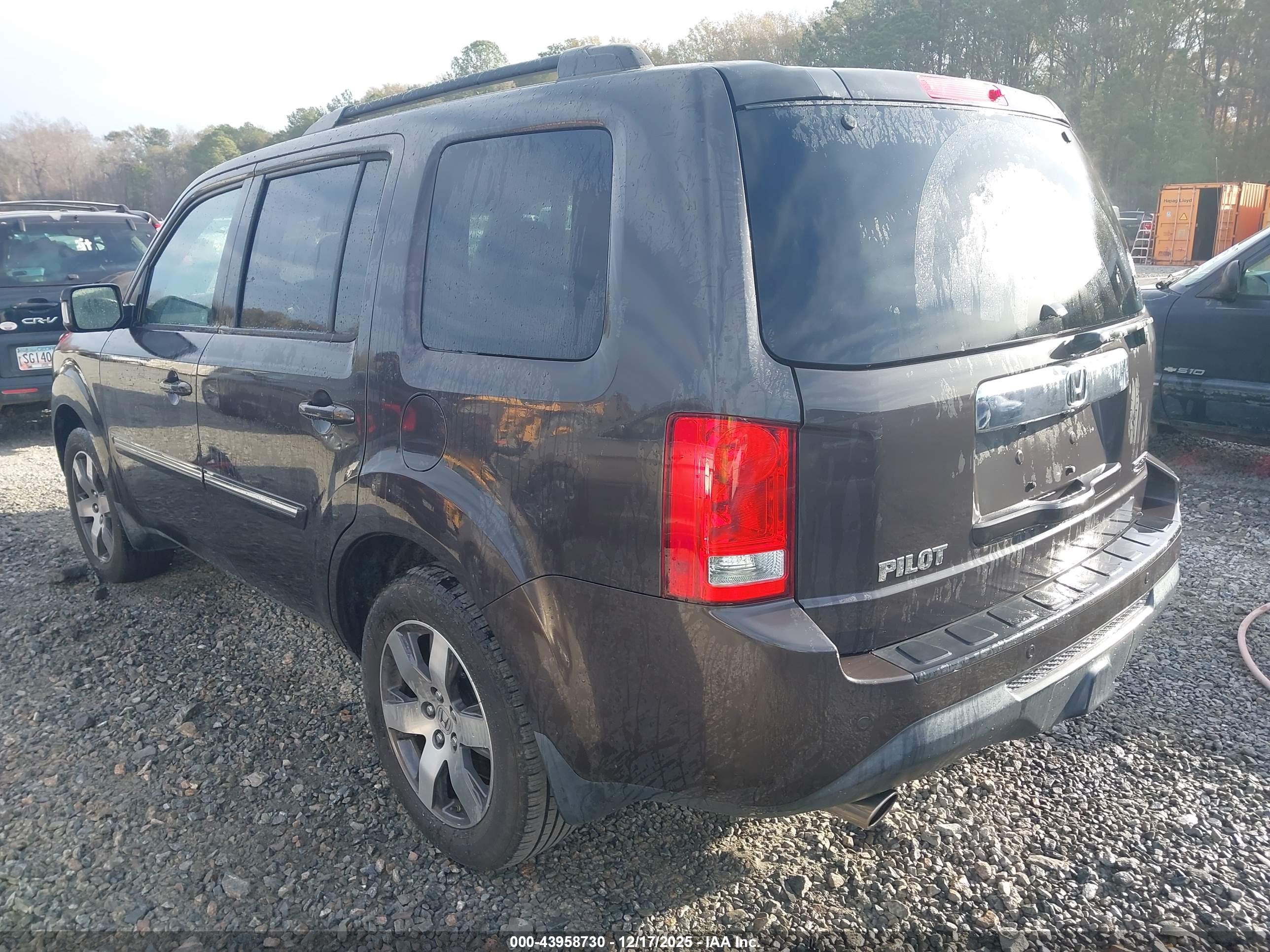 HONDA PILOT image 3