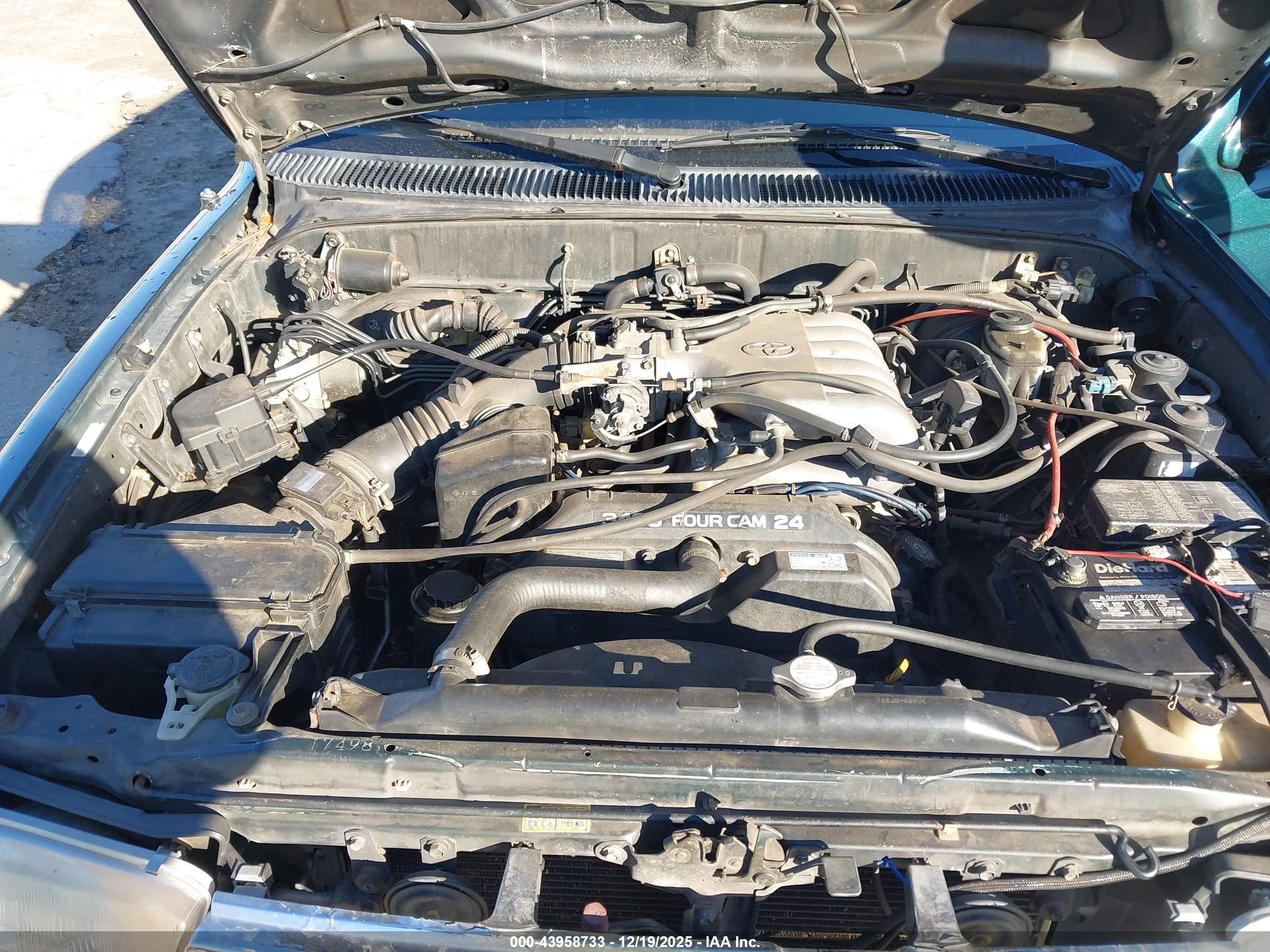 TOYOTA 4RUNNER image 10
