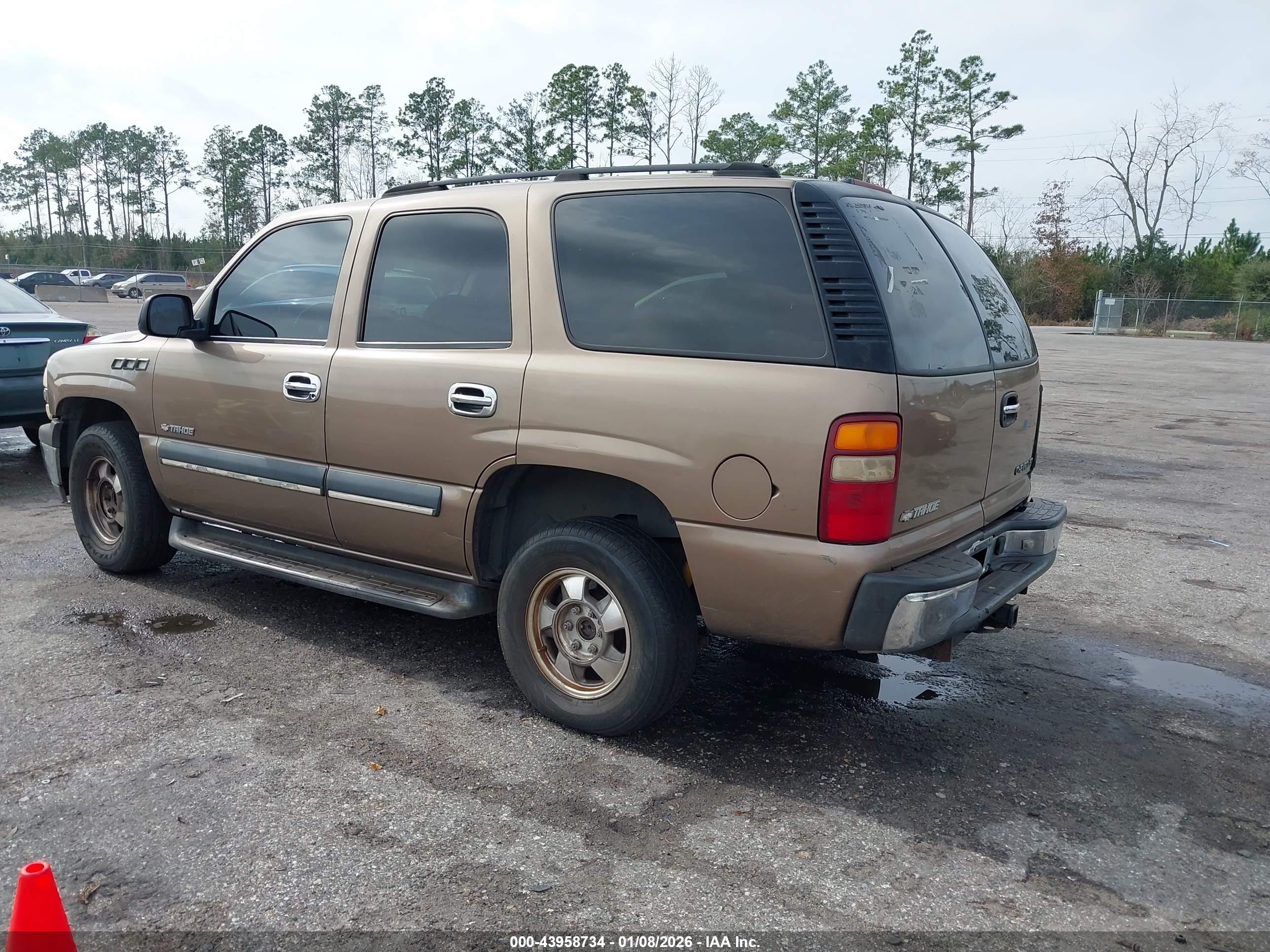 CHEVROLET TAHOE image 3