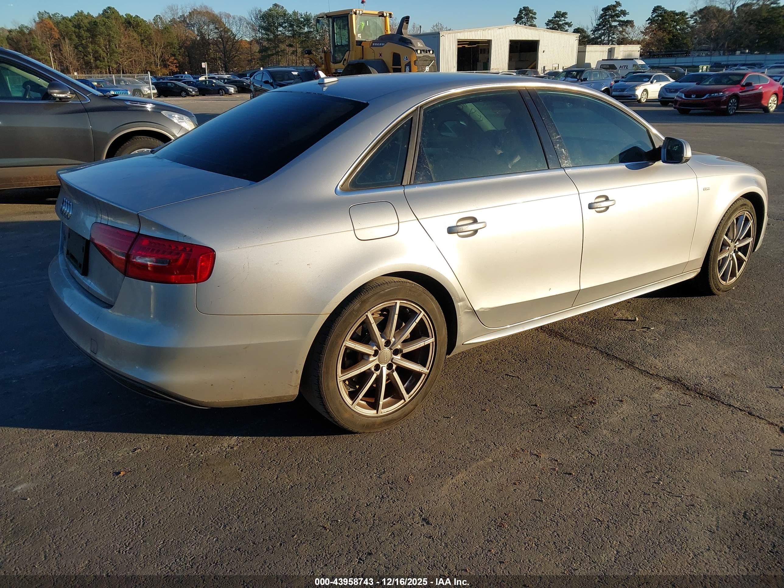 AUDI A4 image 4