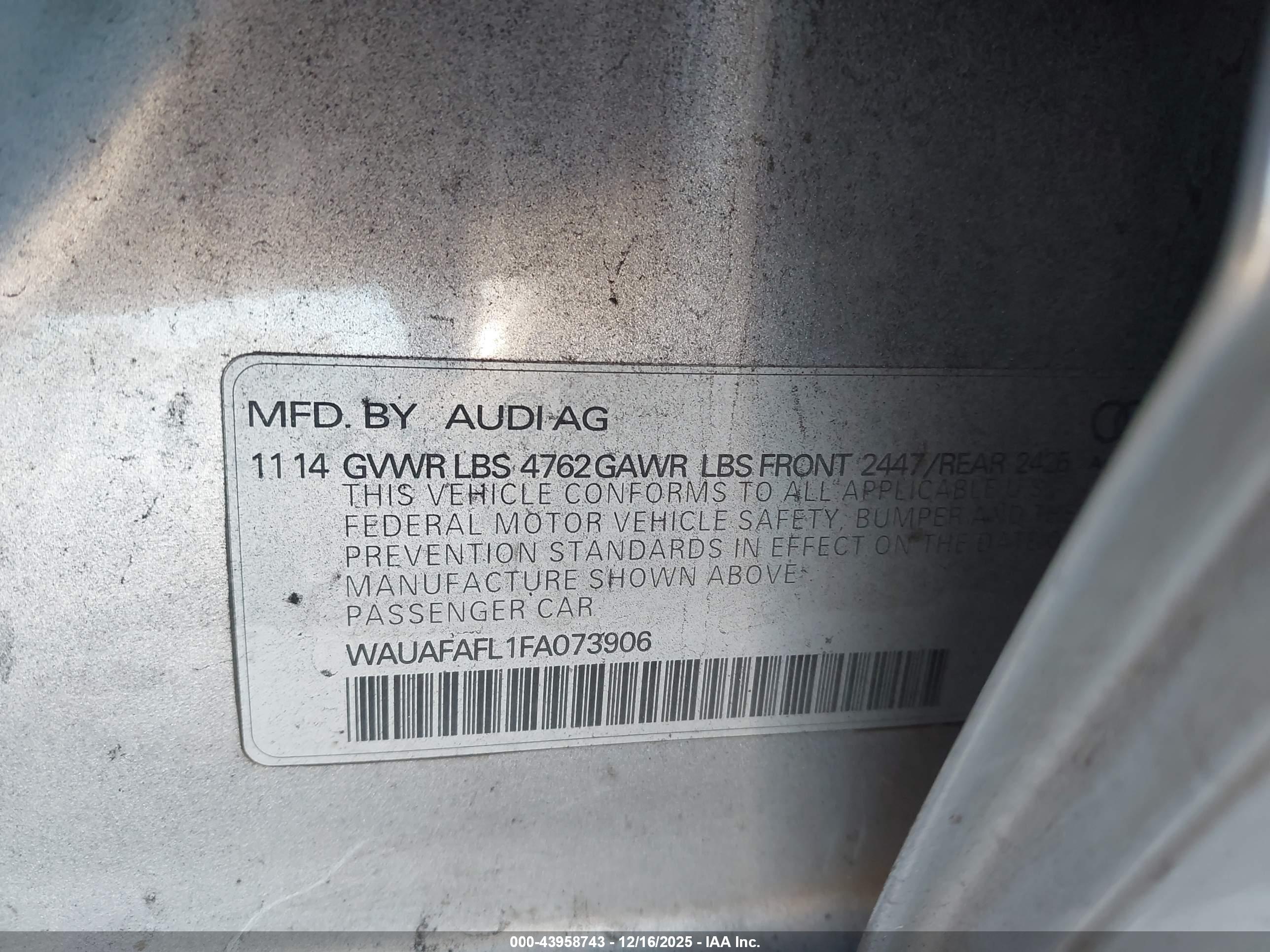 AUDI A4 image 9